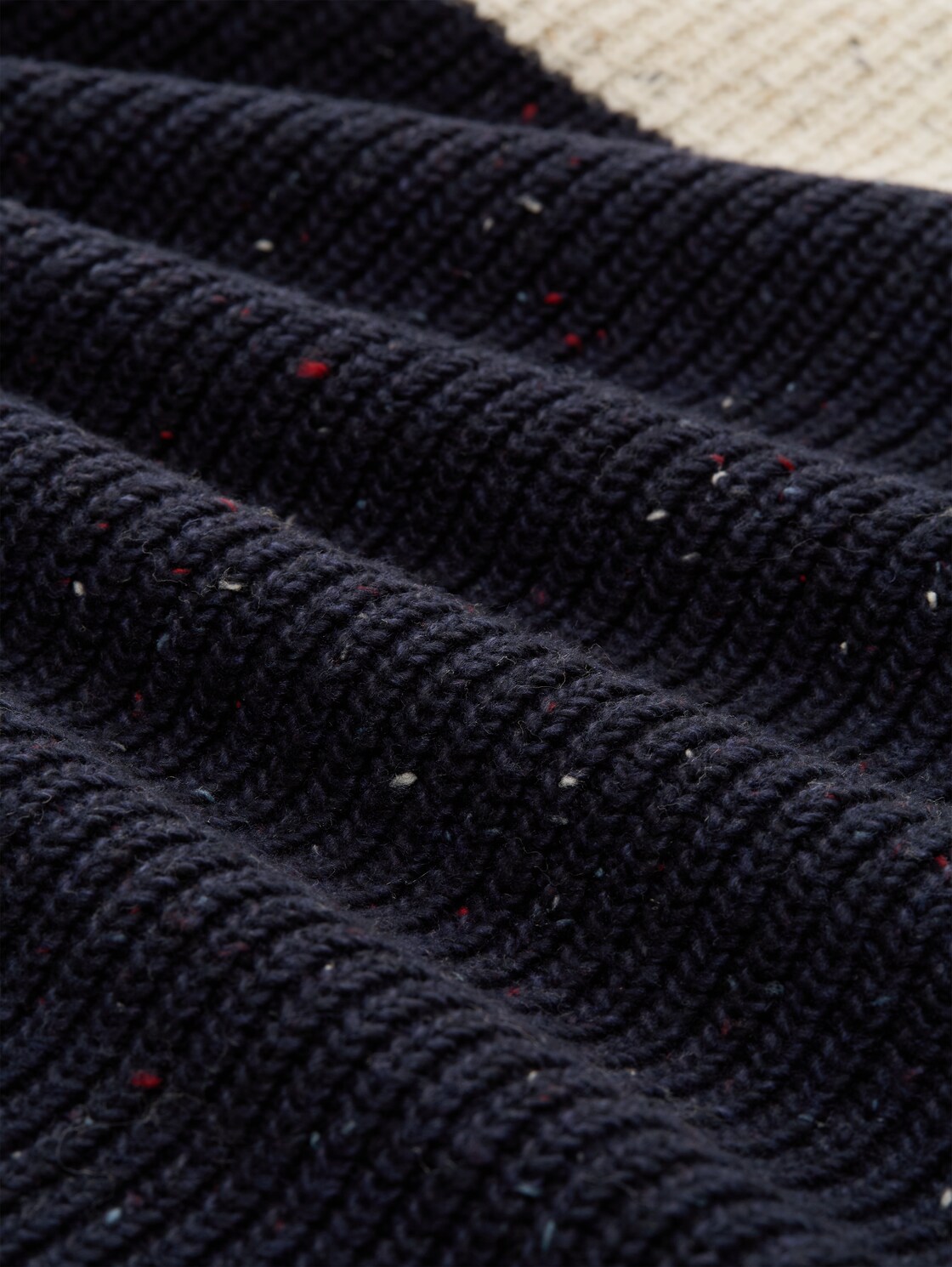 Strickpullover mit Strukturmix - offwhite navy color block - Material-Ansicht