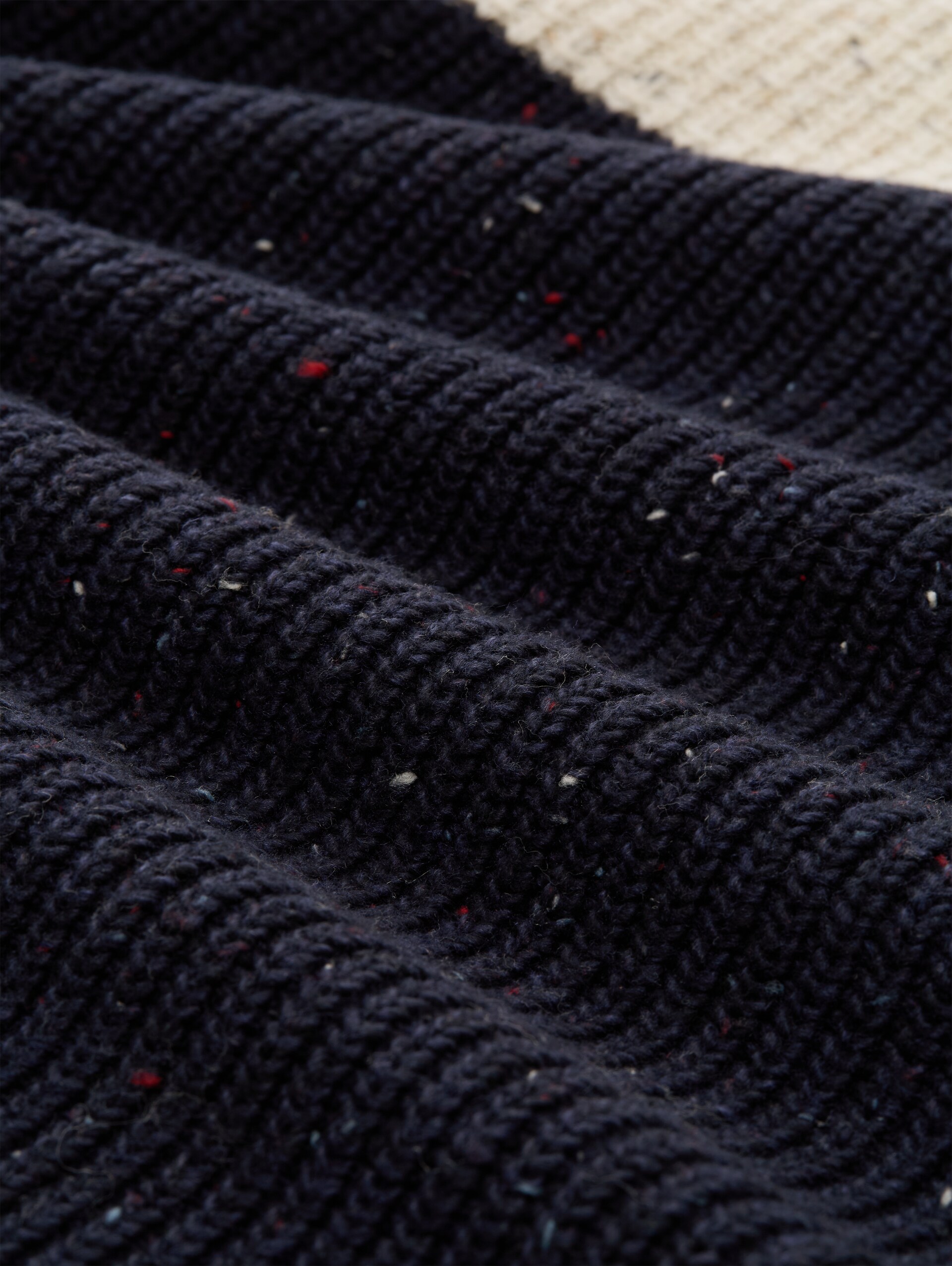 Strickpullover mit Strukturmix - offwhite navy color block - Material-Ansicht