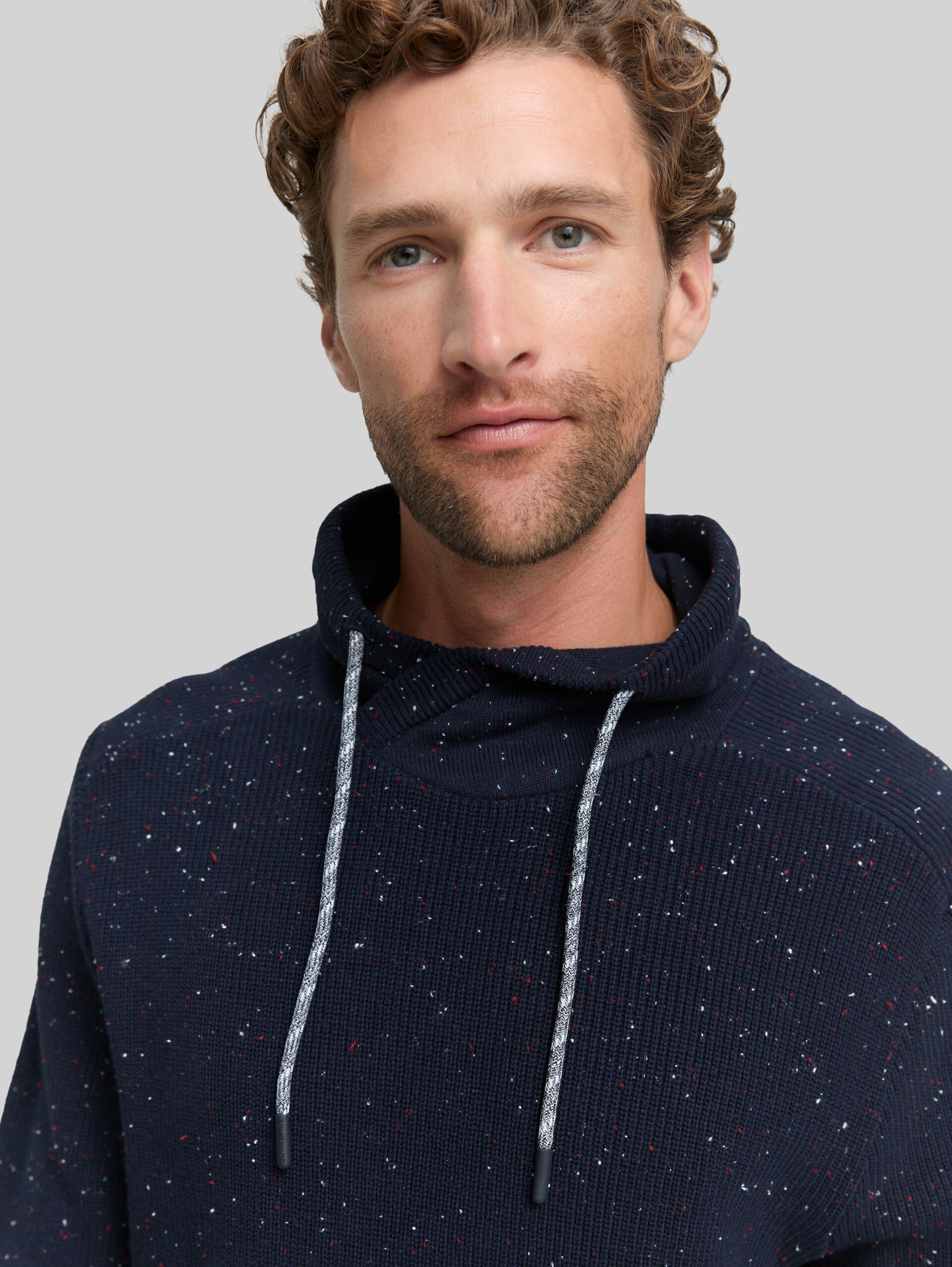 Snood Strickpullover in Melange-Optik - navy melange neps - Detail-Model-Ansicht