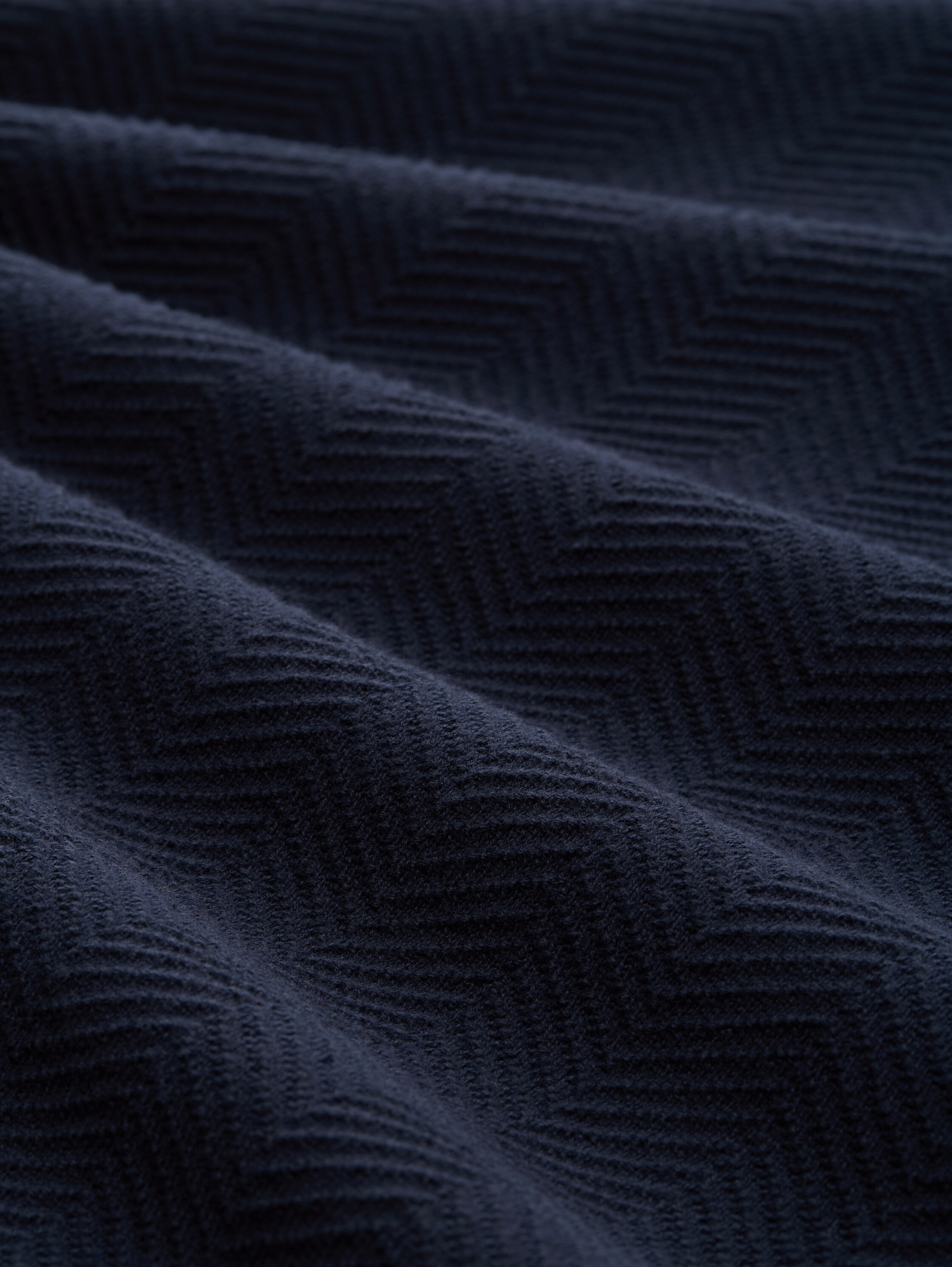 Troyer Strickpullover mit Fischgrät-Struktur - sky captain blue - Material-Ansicht