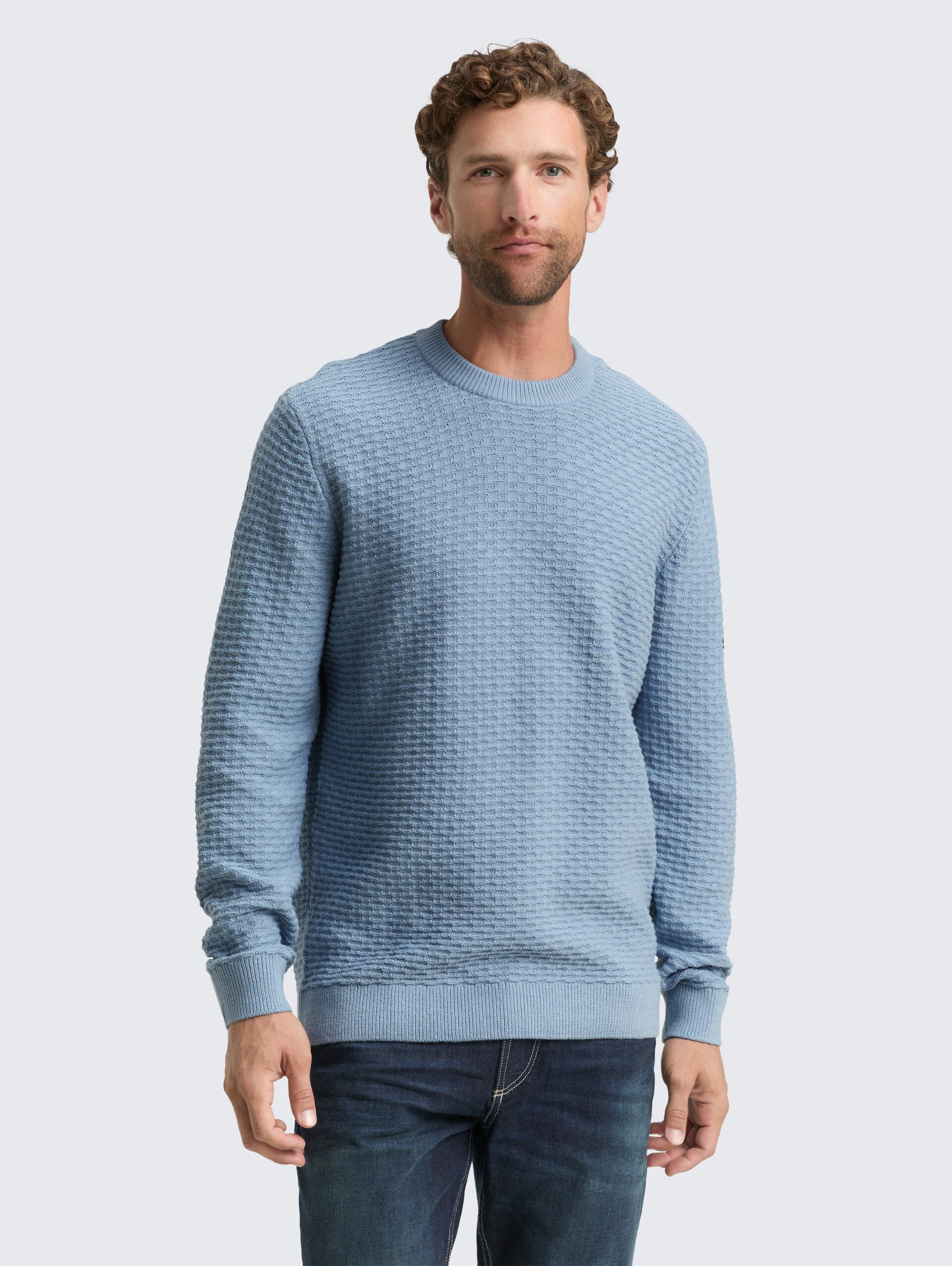 Strickpullover mit Rundhalsausschnitt - faded denim blue - Ausschnitt Model-Vorderansicht