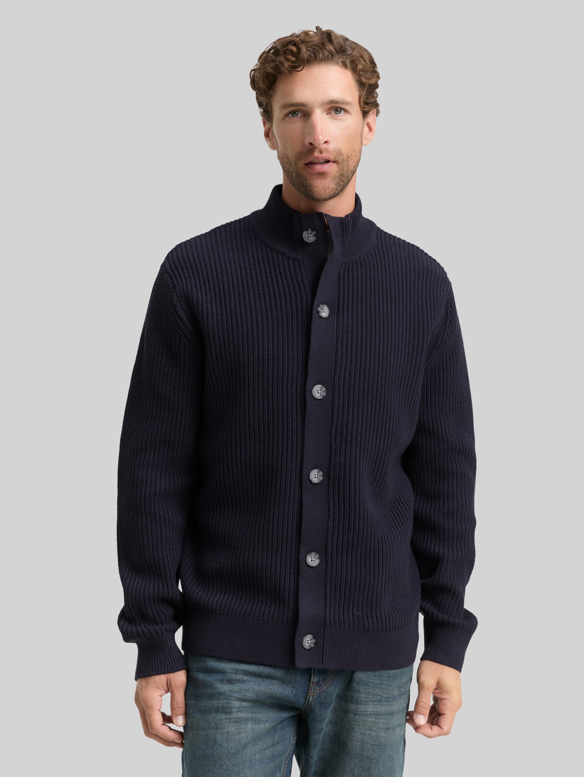 Cardigan with button placket - sky captain blue - Neckline model front view