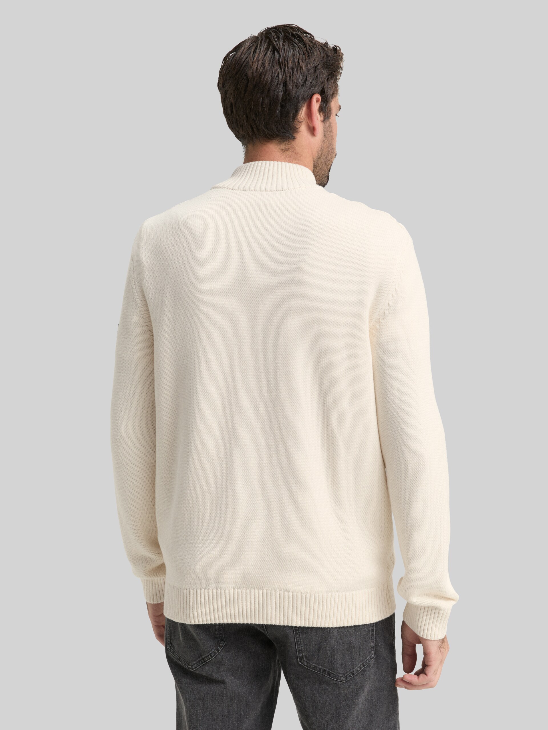 Strickjacke mit Zopfmuster - Gardenia White