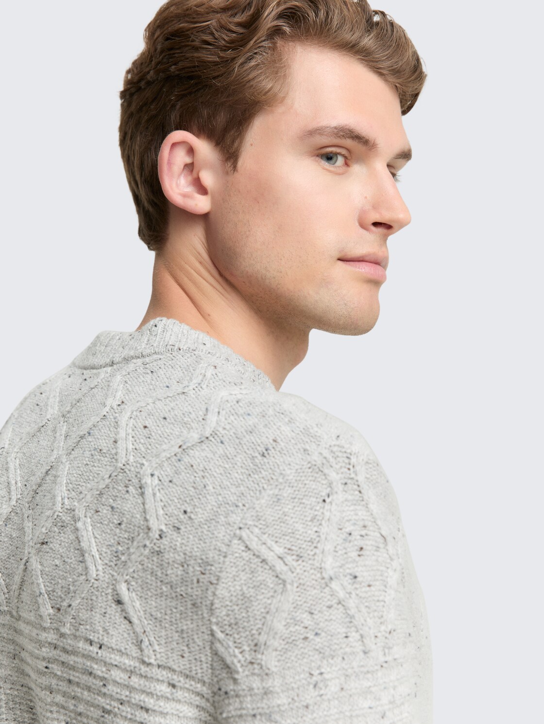 Strickpullover mit Strukturmix - grey melange multi neps - Detail-Model-Ansicht