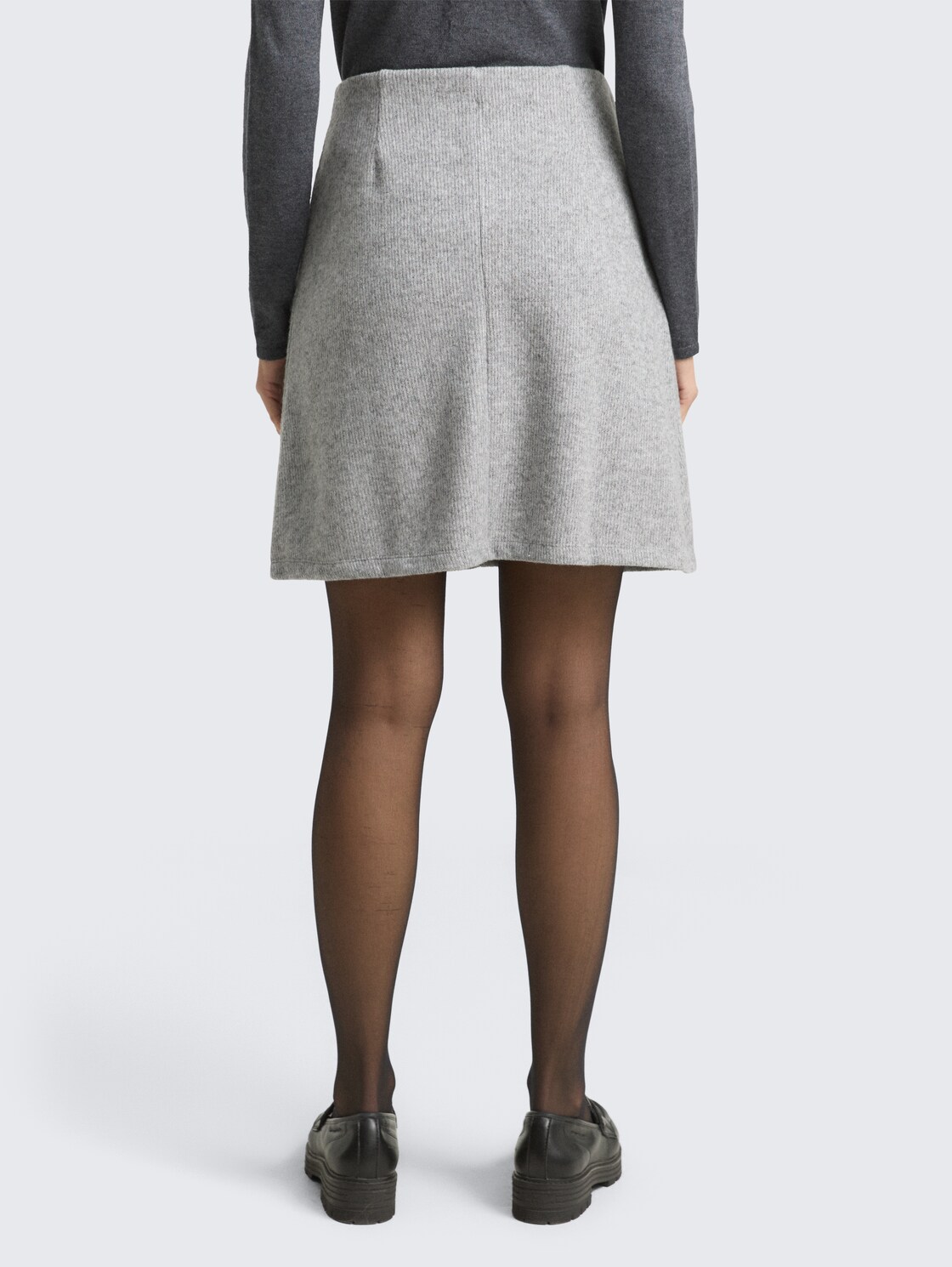 Cosy Rock in Melange-Optik - medium silver grey melange - Auschnitt Model-Rückansicht