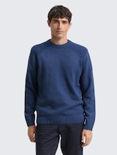 Strickpullover mit Ripp-Details - ocean blue melange - Ausschnitt Model-Vorderansicht