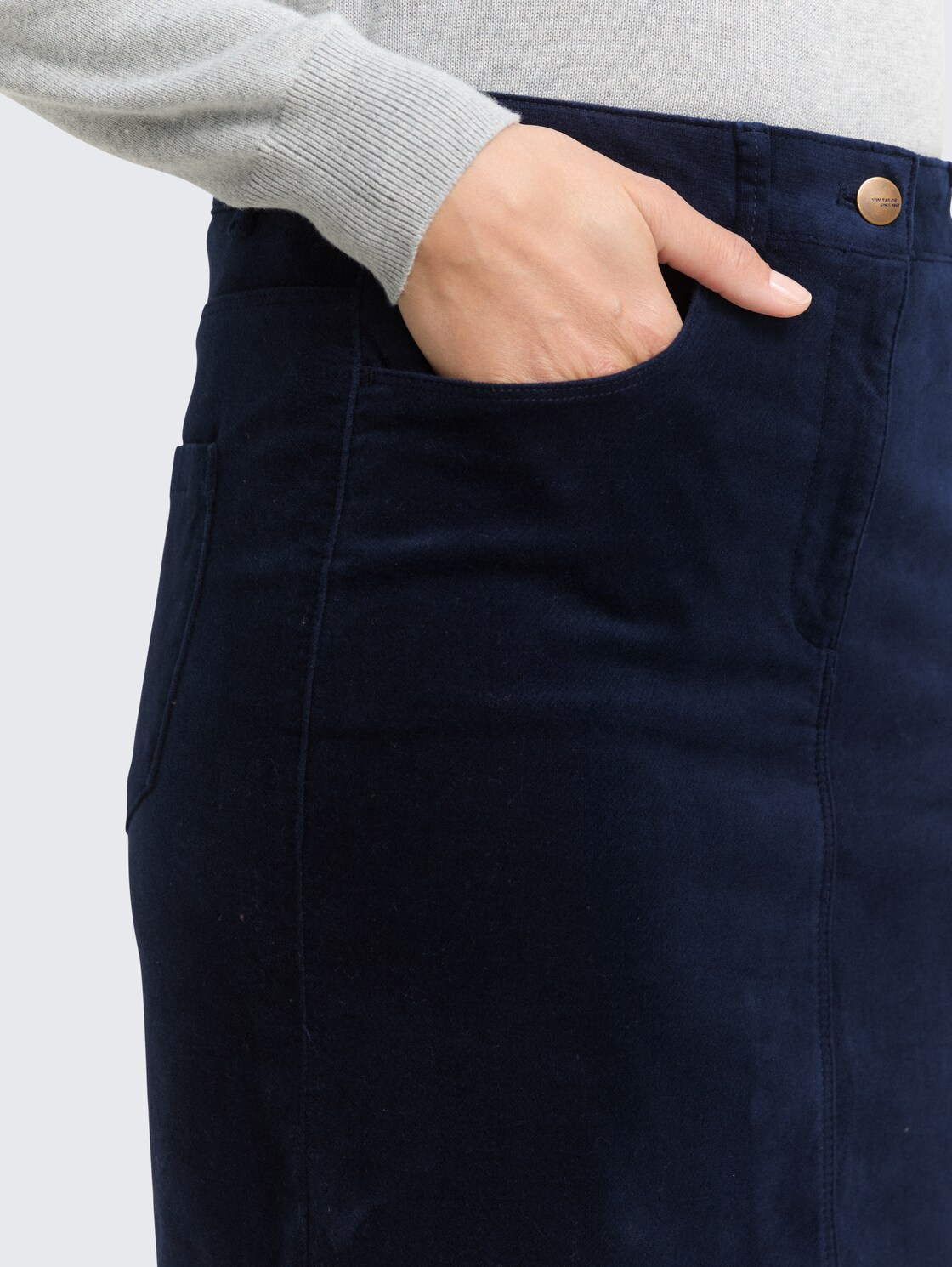 Rock aus Samt - sky captain blue - Detail-Model-Ansicht