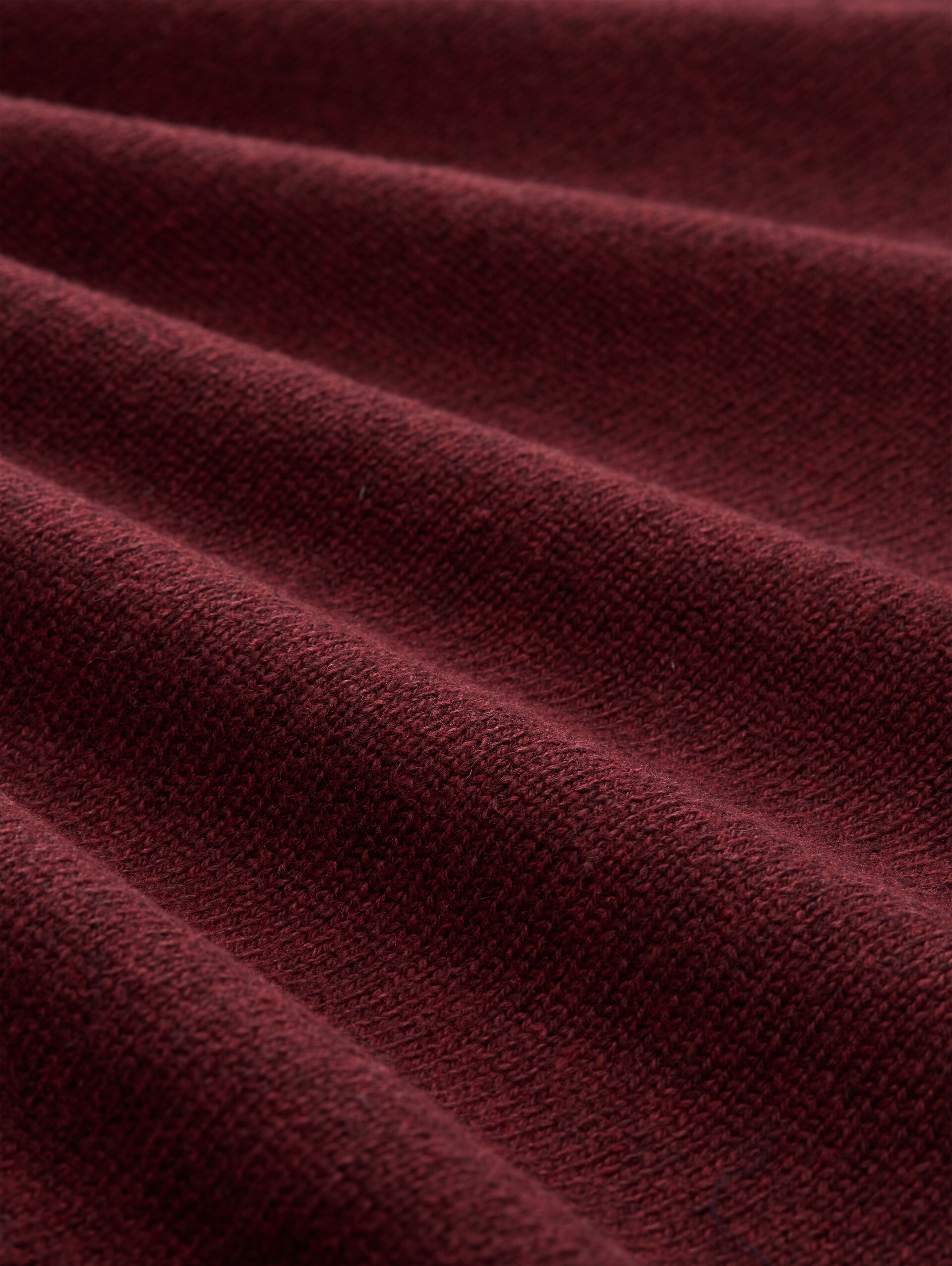 Troyer Strickpullover mit Ripp-Details - bordeaux melange - Material-Ansicht