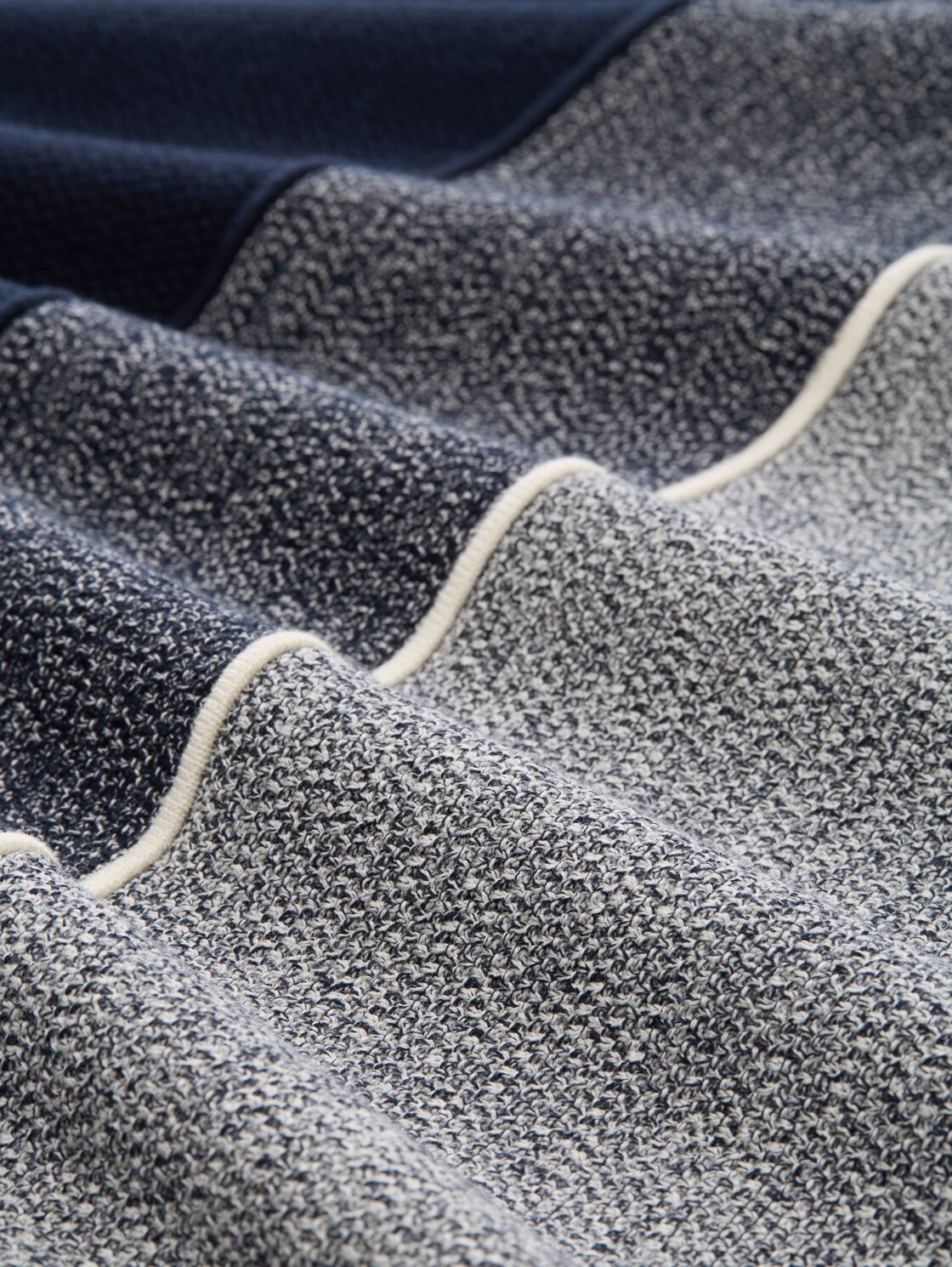 Strickpullover mit Colour Blocking - navy offwhite white stripe - Material-Ansicht