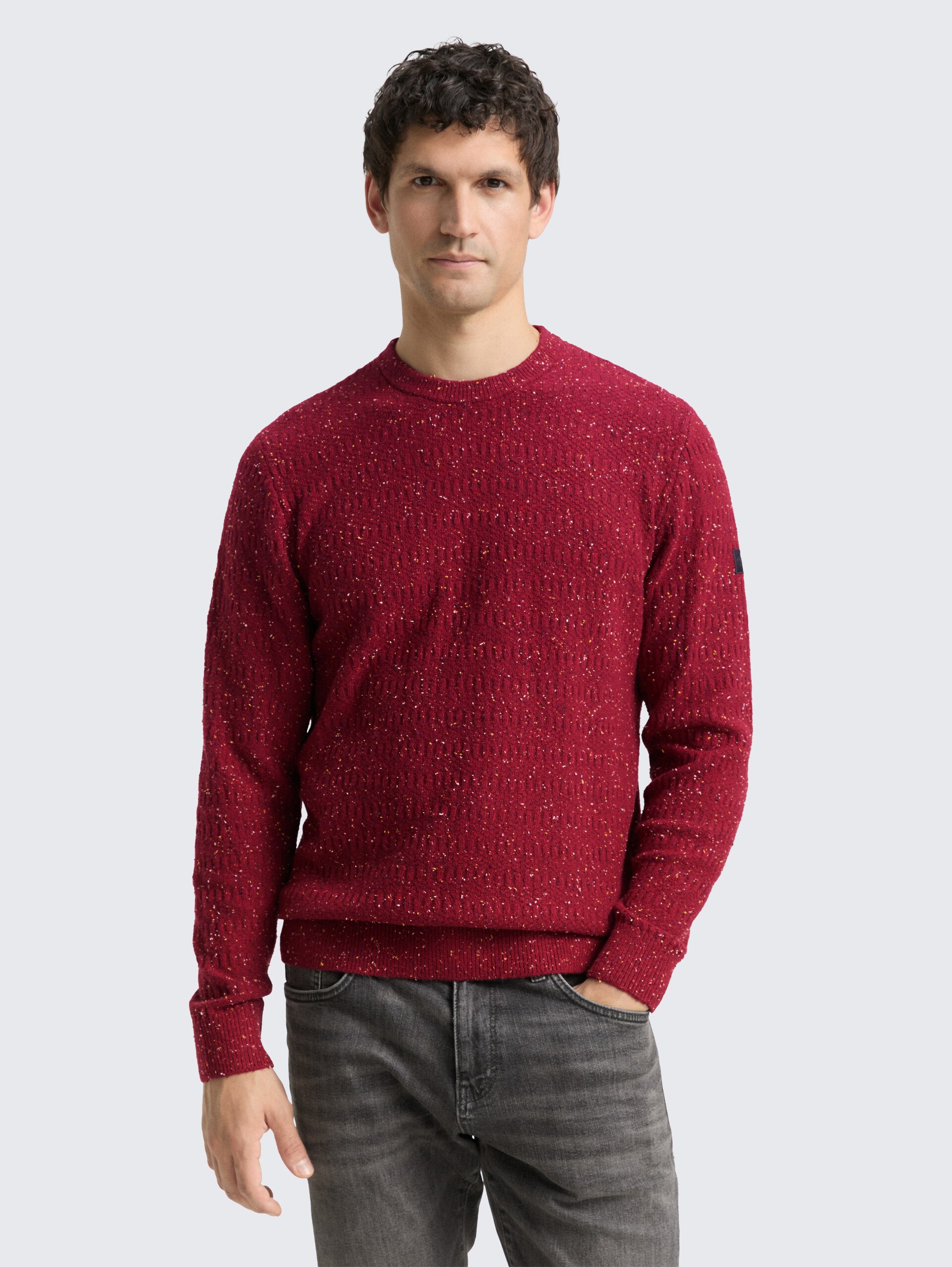 Strickpullover mit Rundhalsausschnitt - bordeaux multicolor neps - Ausschnitt Model-Vorderansicht