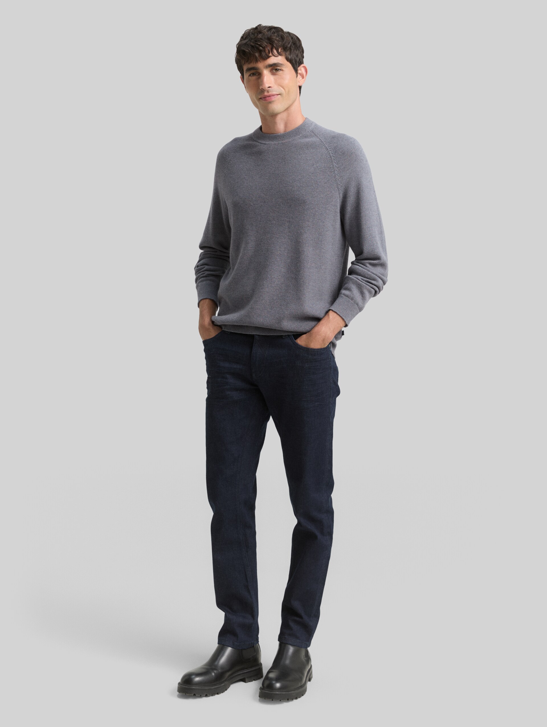 Knit sweater with wool content - classic dark grey melange - Model front view