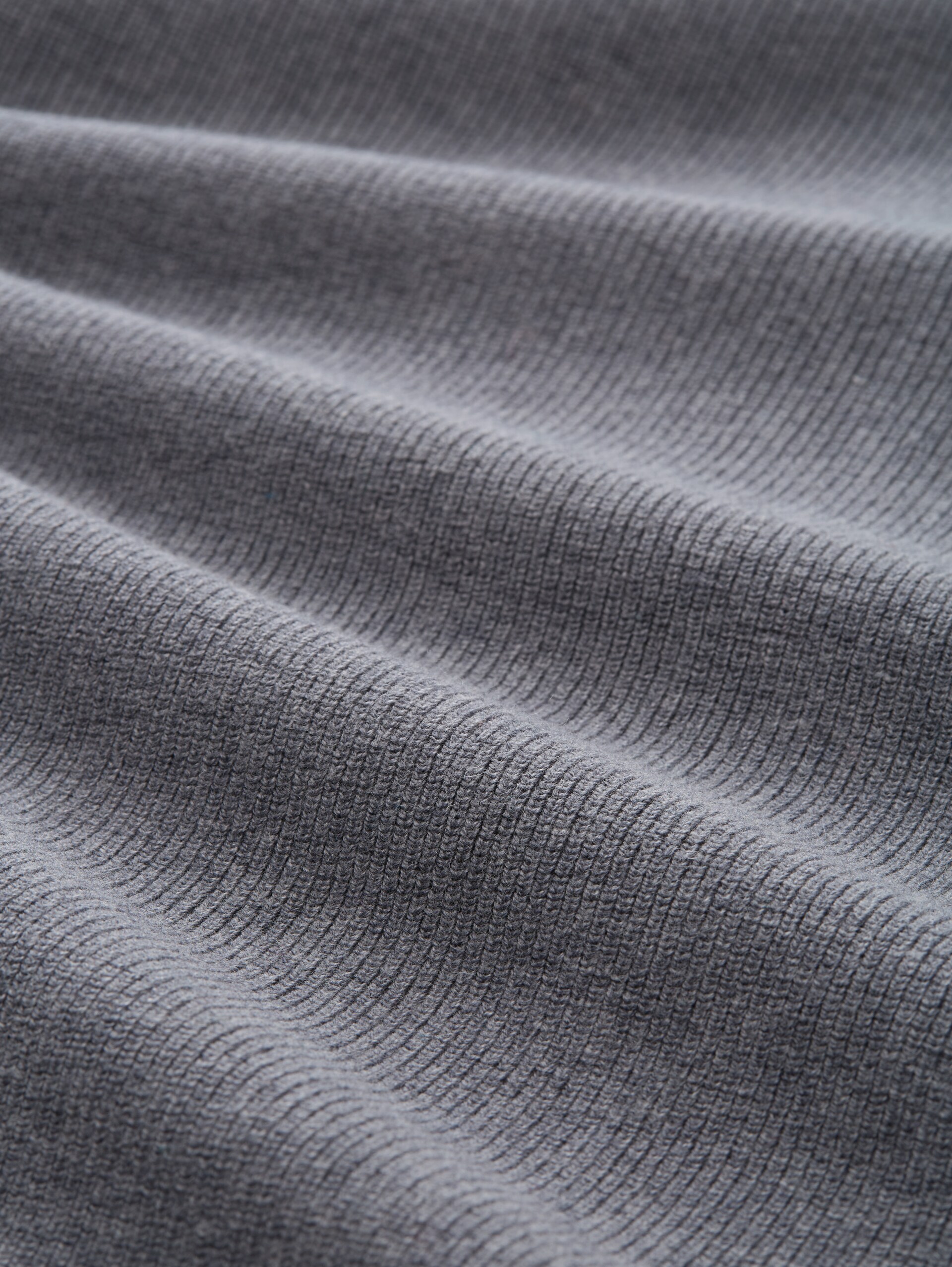 Knit sweater with wool content - classic dark grey melange - Material view