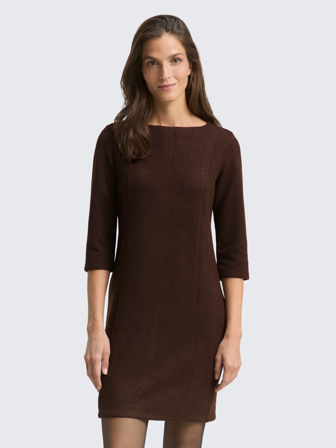 Cosy Kleid mit 3/4-Arm - dark pecan brown melange - Model-Vorderansicht