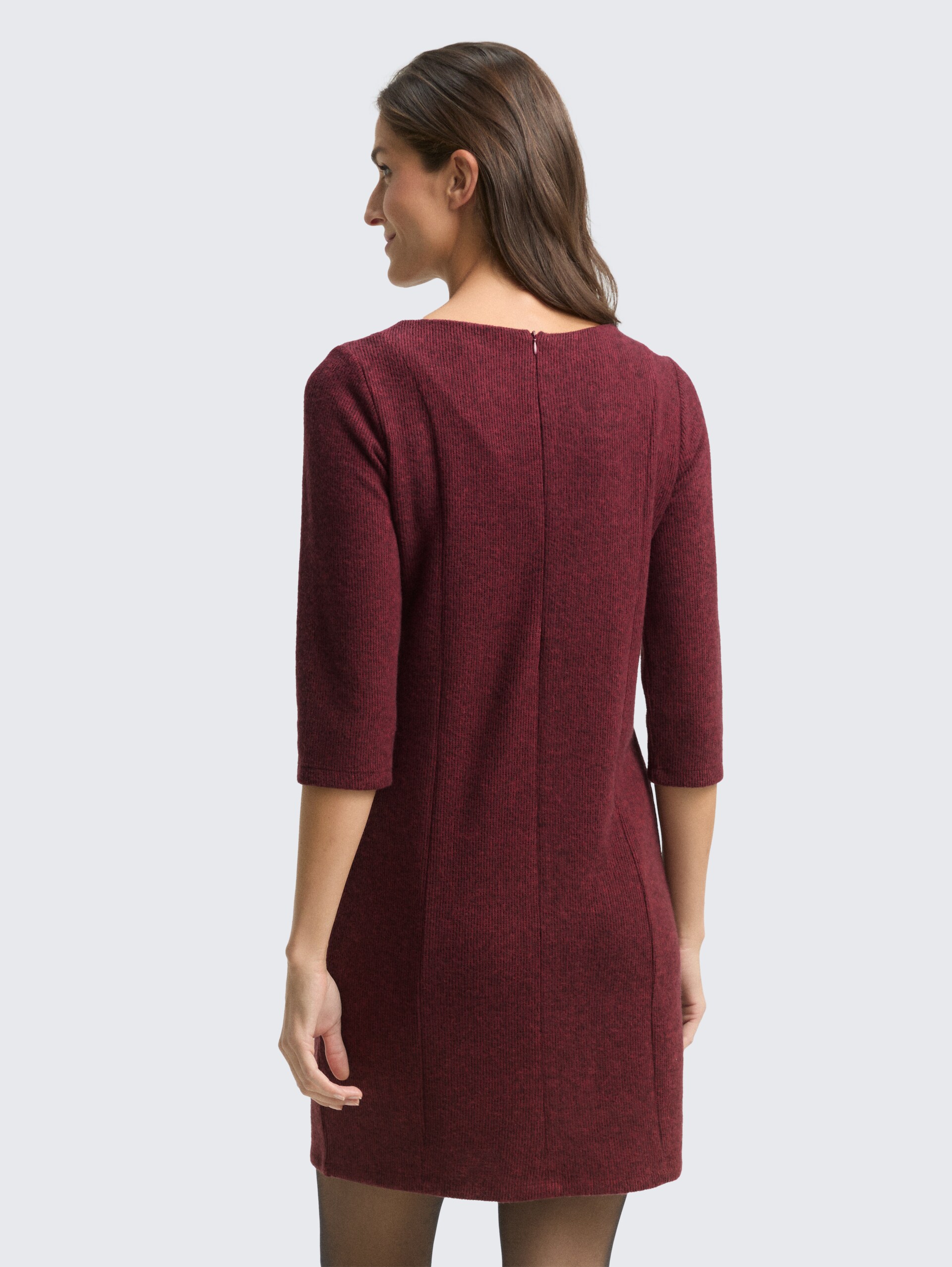 Cosy Kleid mit 3/4-Arm - rumba red melange - Model-Rückansicht