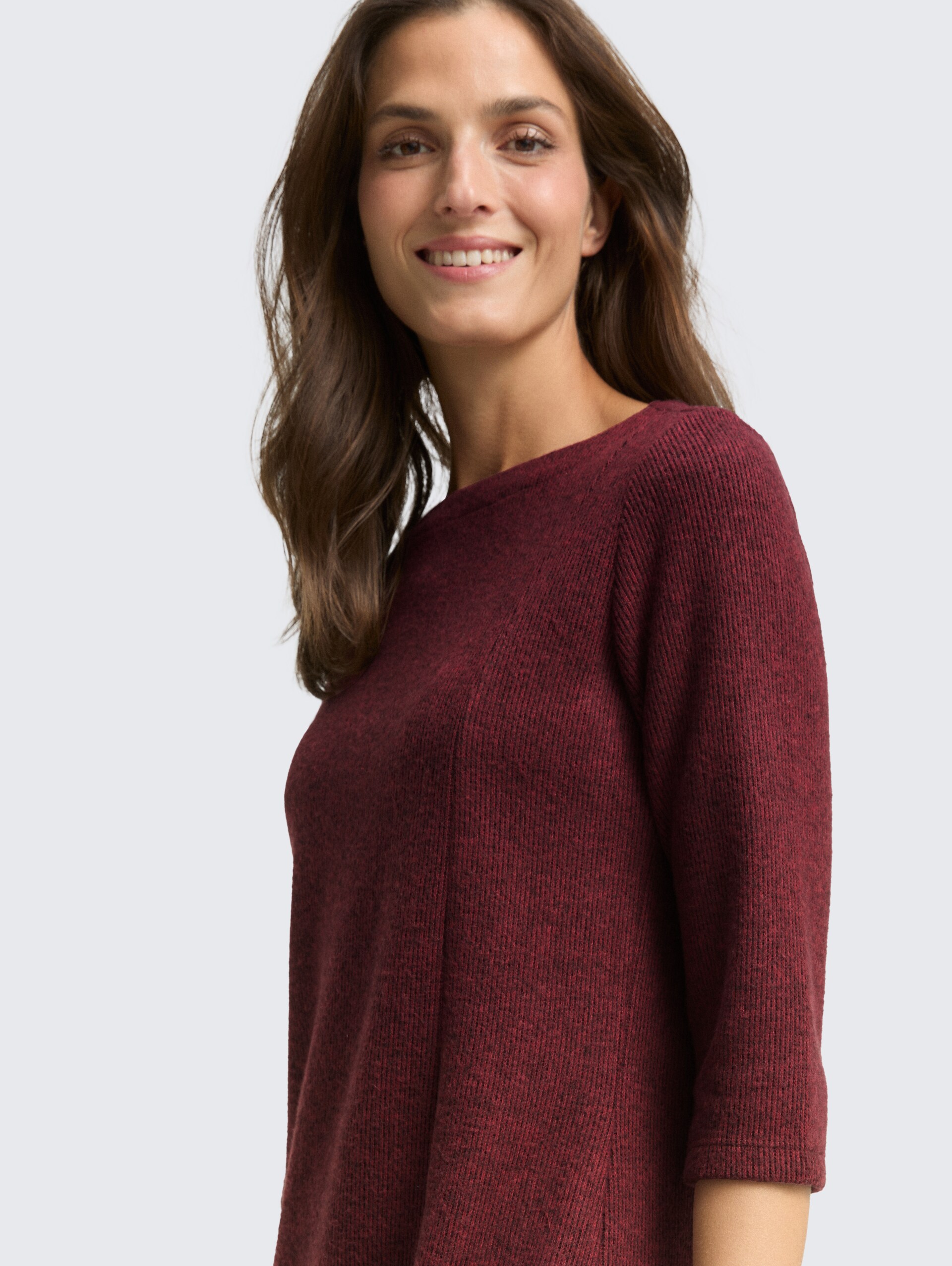 Cosy Kleid mit 3/4-Arm - rumba red melange - Detail-Model-Ansicht