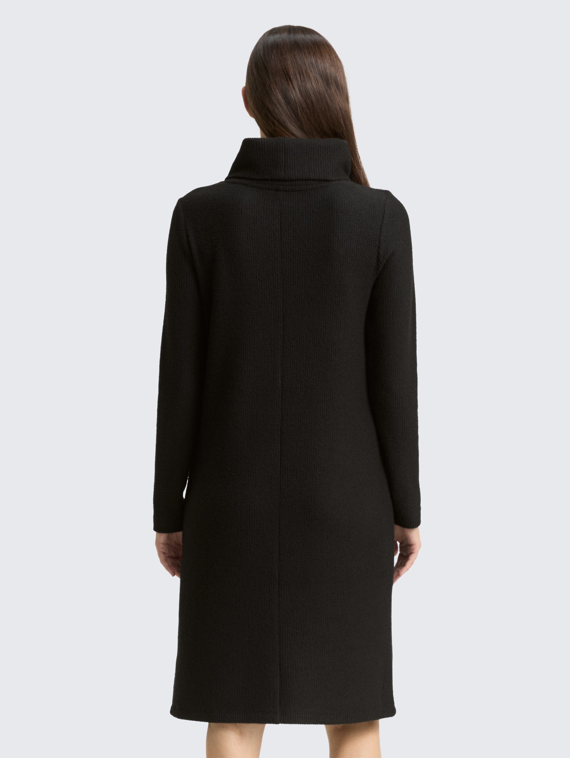 Cosy Kleid mit Waffelstruktur - deep black - Model-Rückansicht