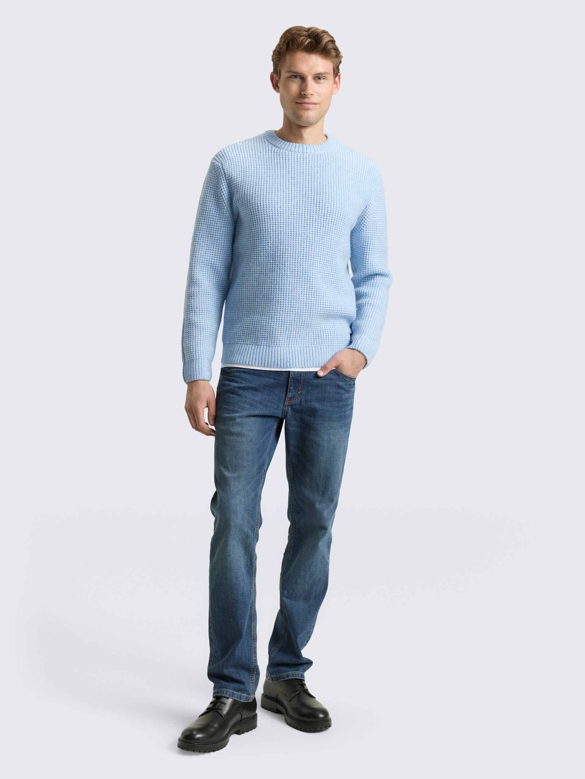 Strickpullover mit Wollanteil - sky blue melange white core - Model-Vorderansicht