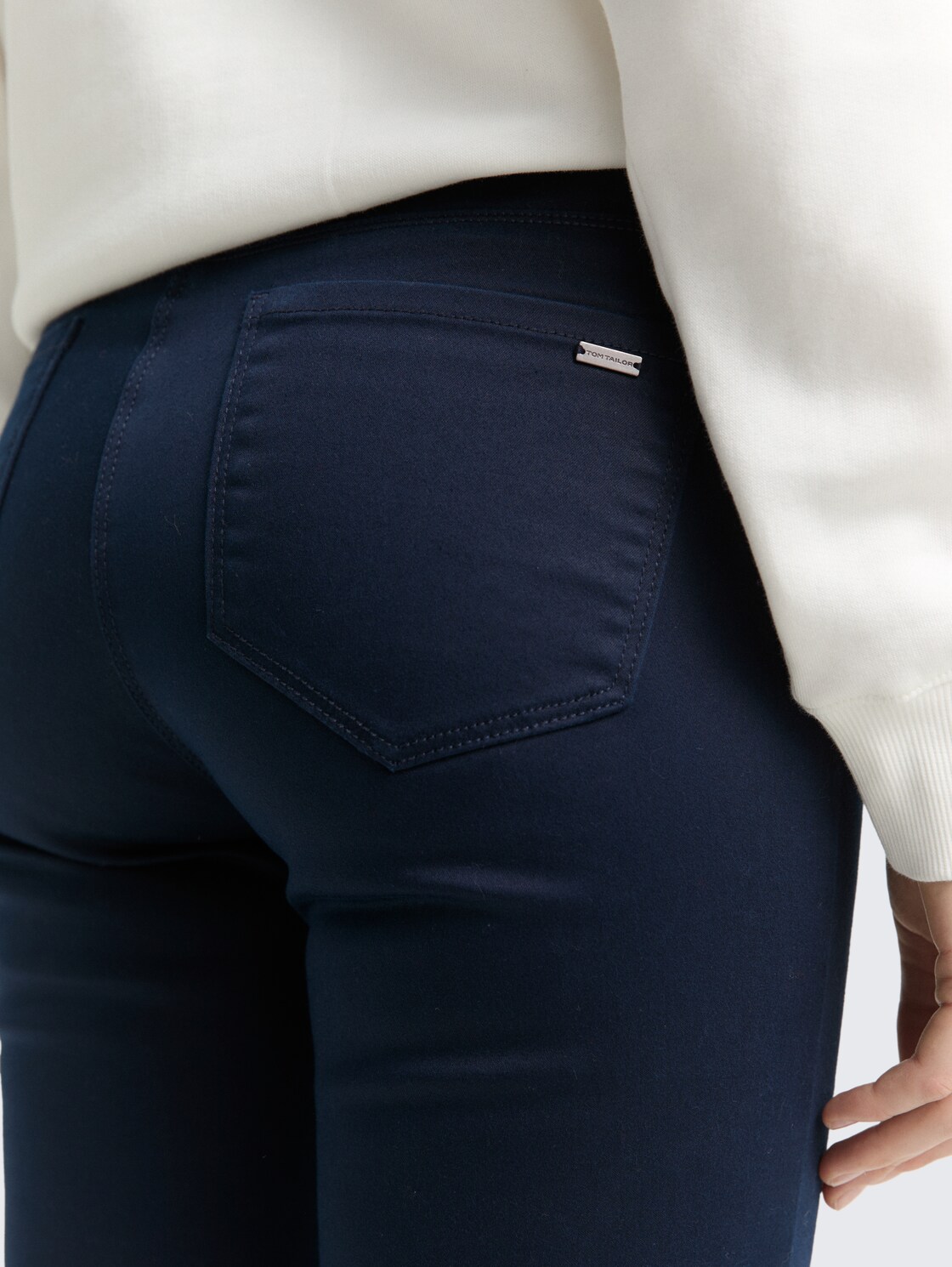 TTEDDA SLIM Hose - sky captain blue - Detail-Model-Ansicht