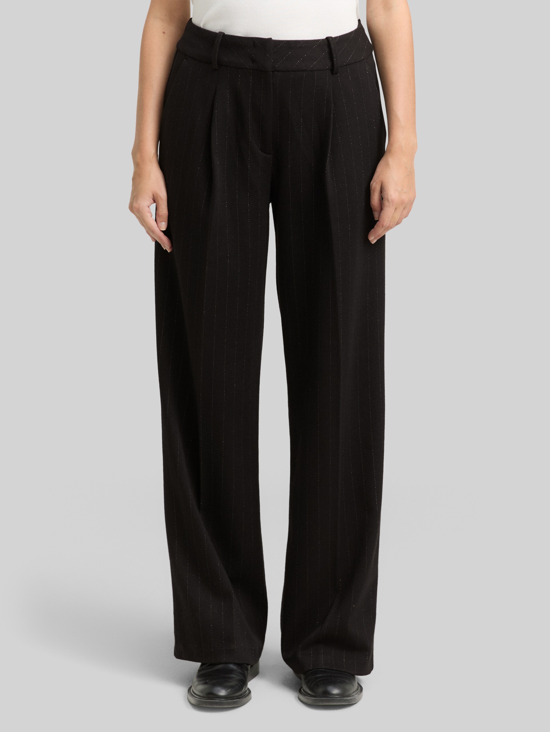 TTLEA WIDE trousers with glitter effect - pinstripe with lurex - Neckline model front view