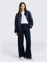 TTLEA WIDE Hose mit Bügelfalte - sky captain blue - Model-Vorderansicht