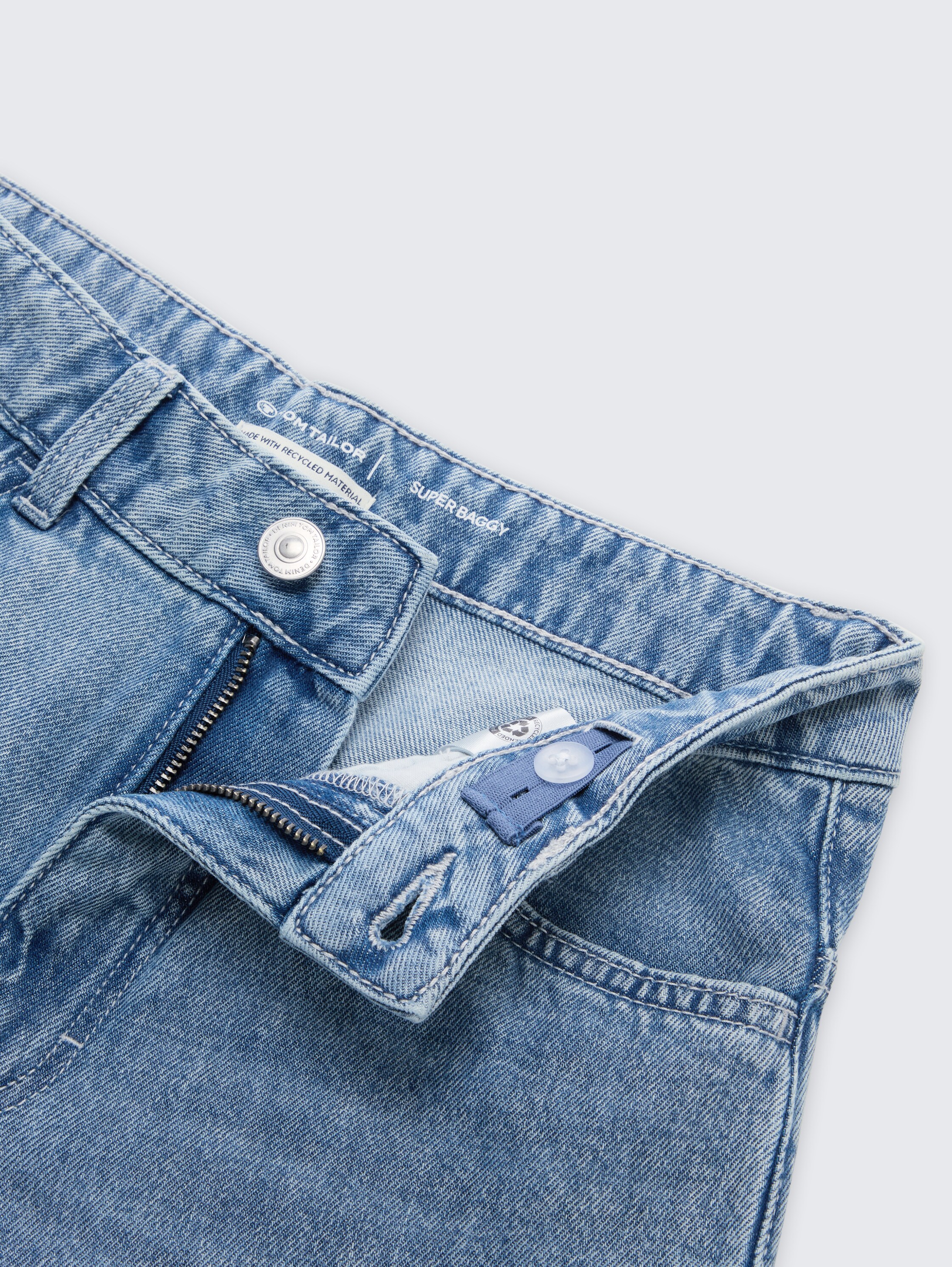 Super baggy jeans - Used Mid Stone Blue Denim - Detailaanzicht model