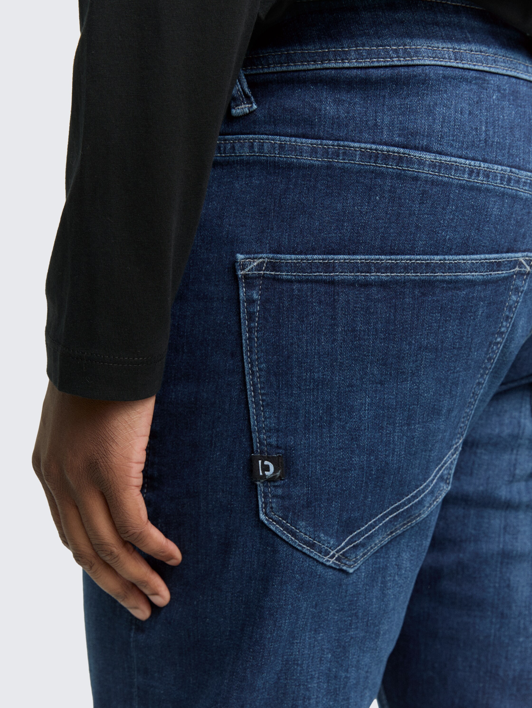 TTBRYDEN TAPERED jeans with stretch - mid stone bright blue denim - Detail model view