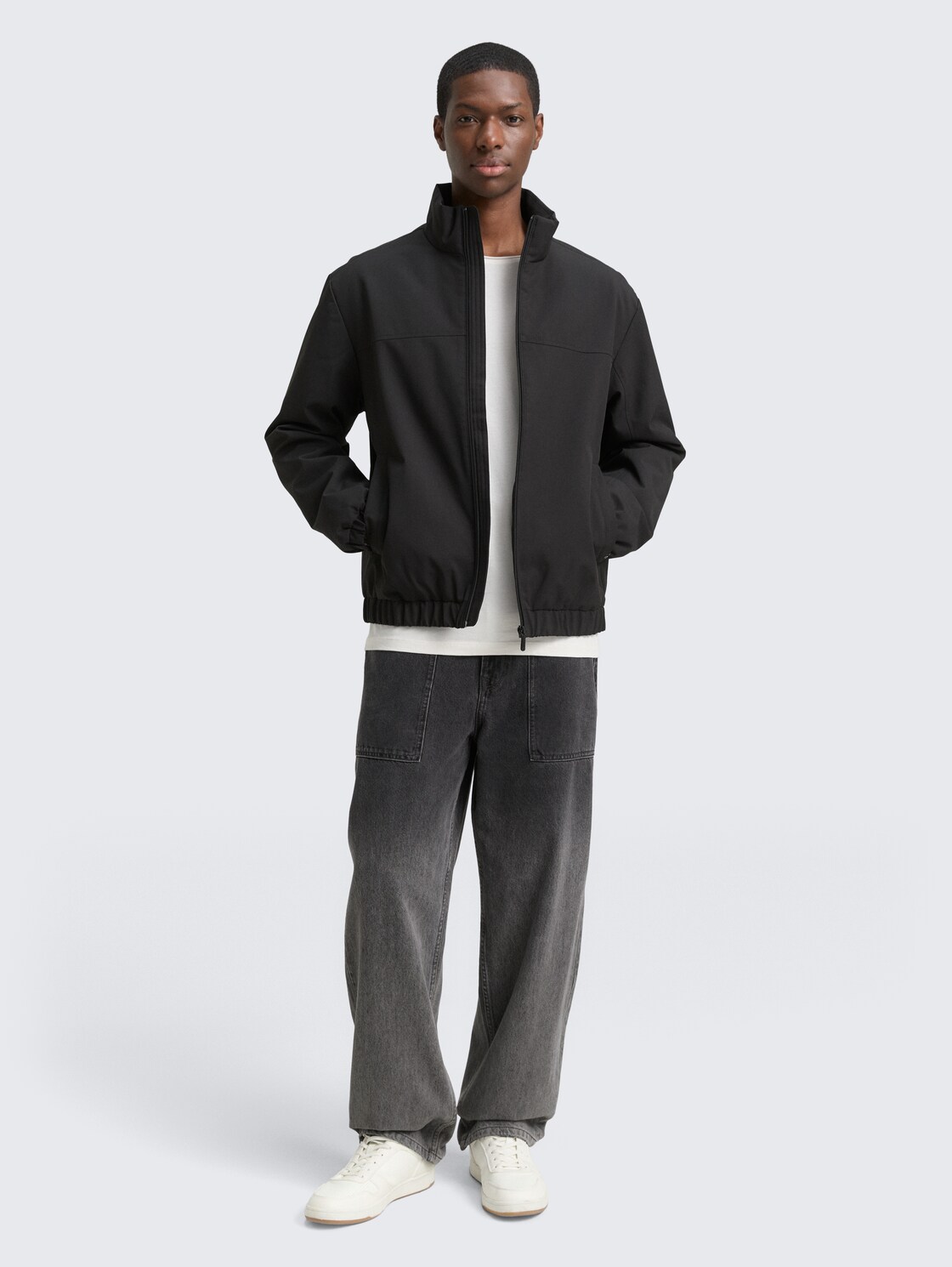 TTELLIOT BAGGY Jeans - black grey gradient denim - Model-Vorderansicht