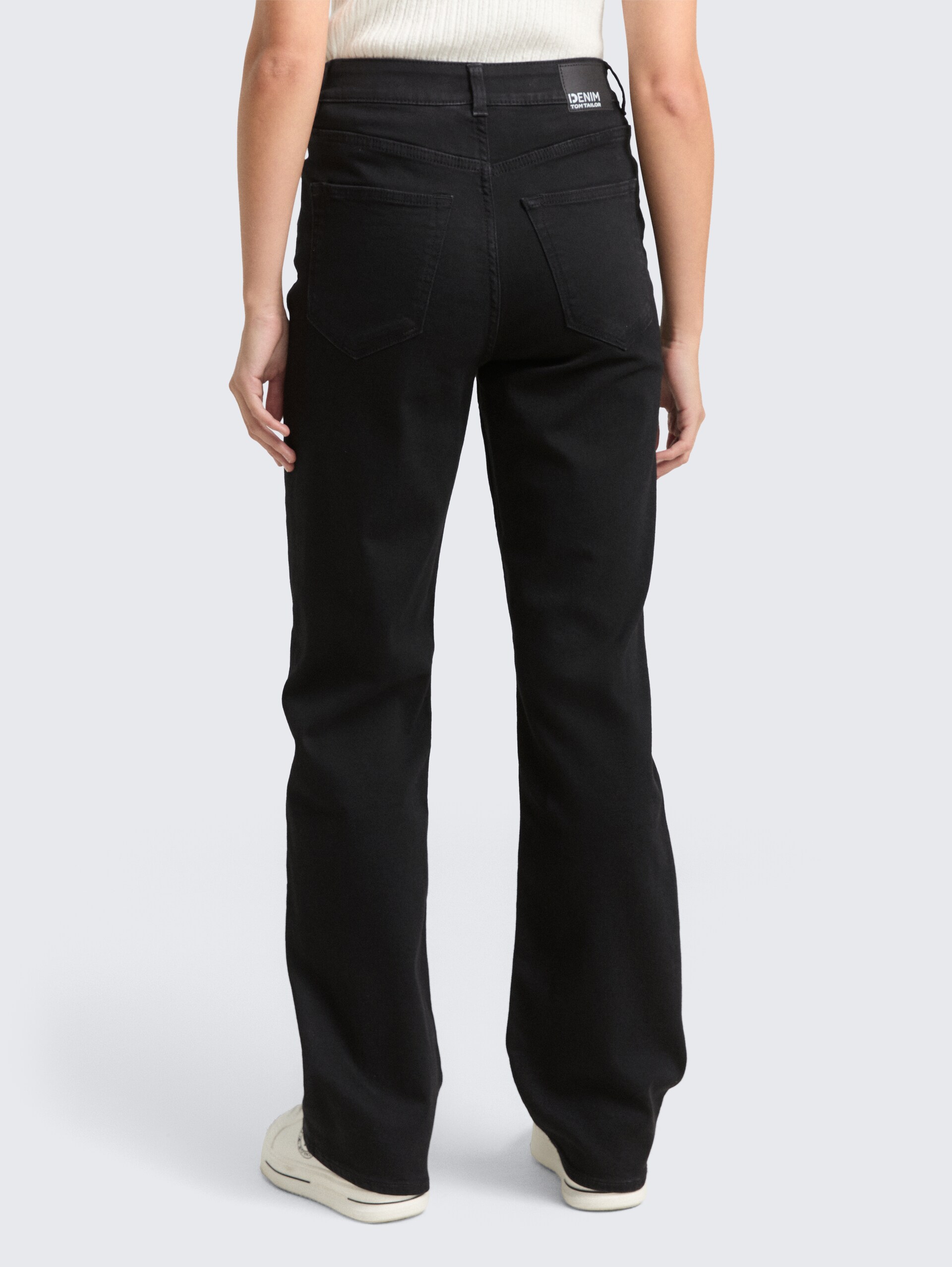 TTELIN STRAIGHT Jeans - black black denim - Auschnitt Model-Rückansicht