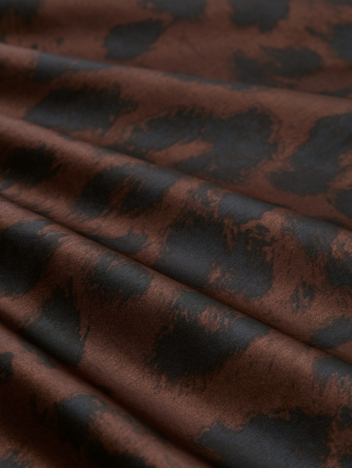 Loose Fit Langarmshirt mit Leo-Print - brown black big leo print - Material-Ansicht