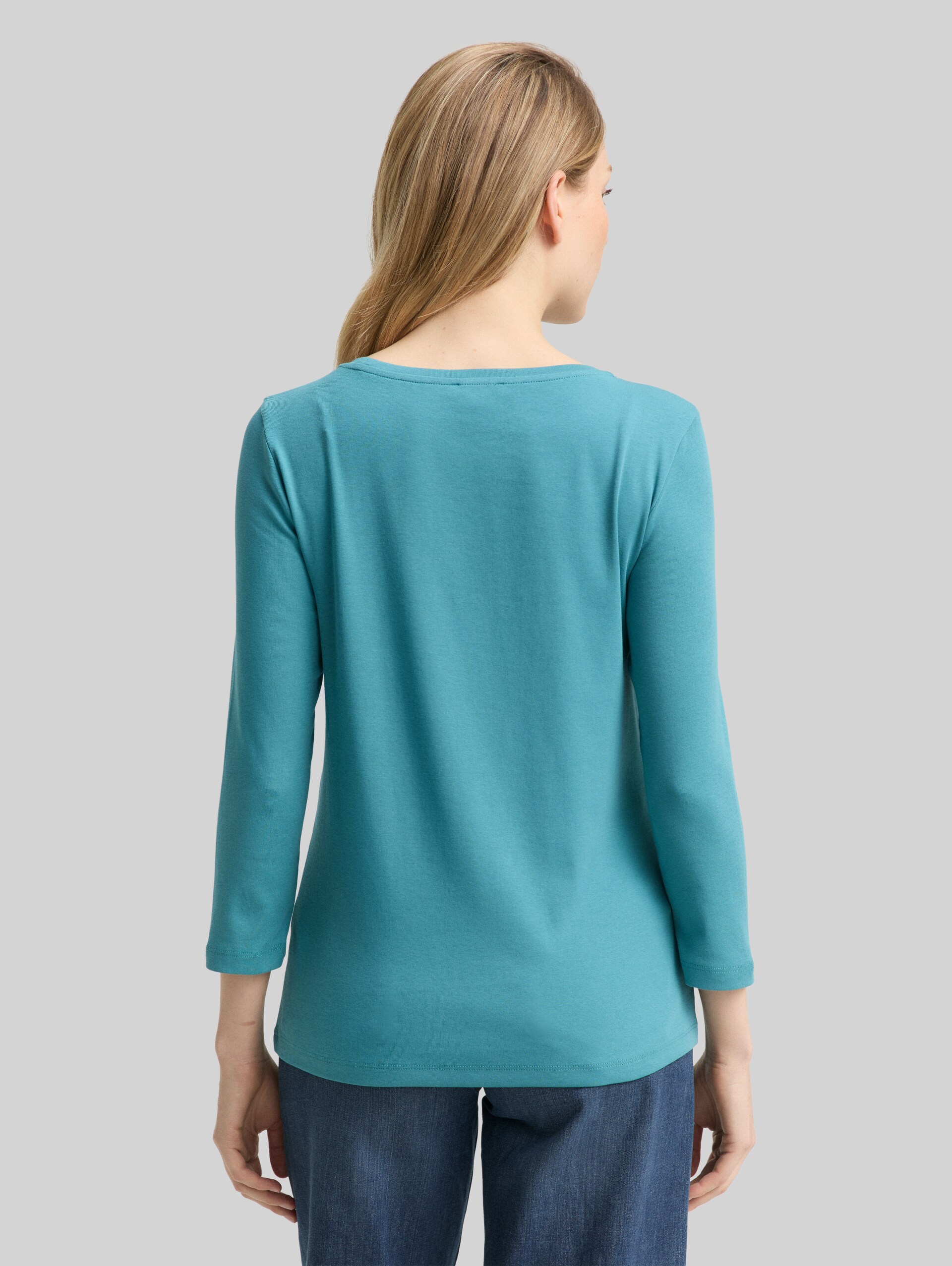 Slim fit long-sleeved shirt with glitter logo - tropical teal - Neckline model-back view