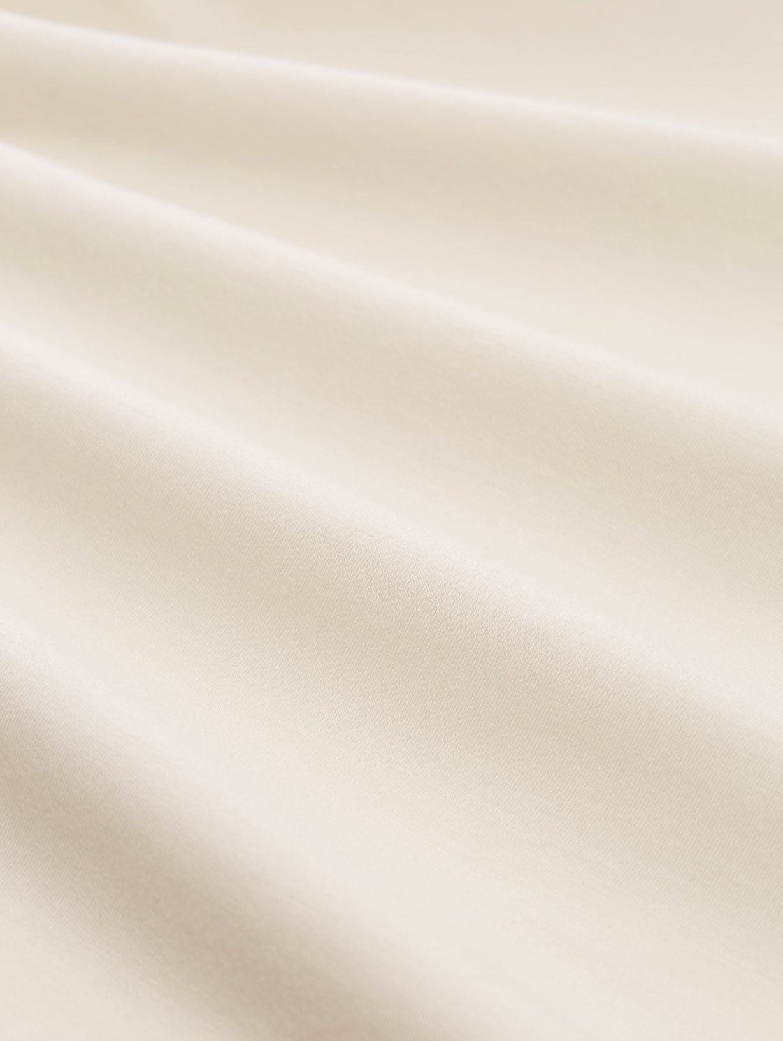 Slim Fit Langarmshirt mit U-Boot-Ausschnitt - Whisper White - Material-Ansicht