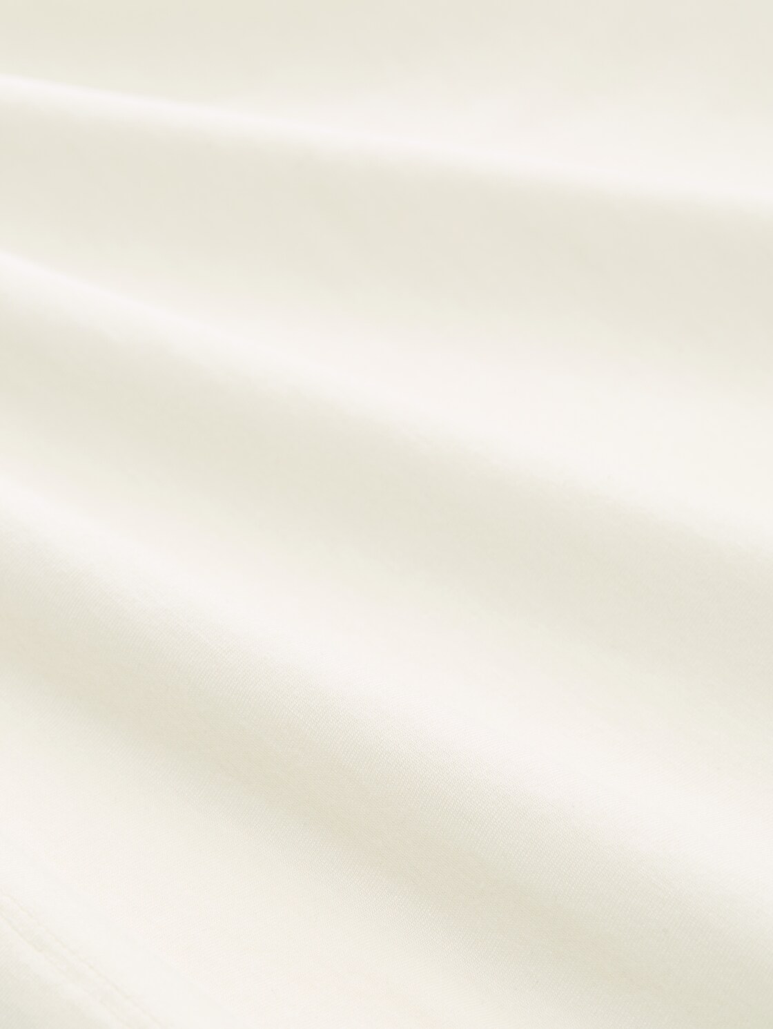 Langarmshirt mit Wasserfallkragen - Whisper White - Material-Ansicht