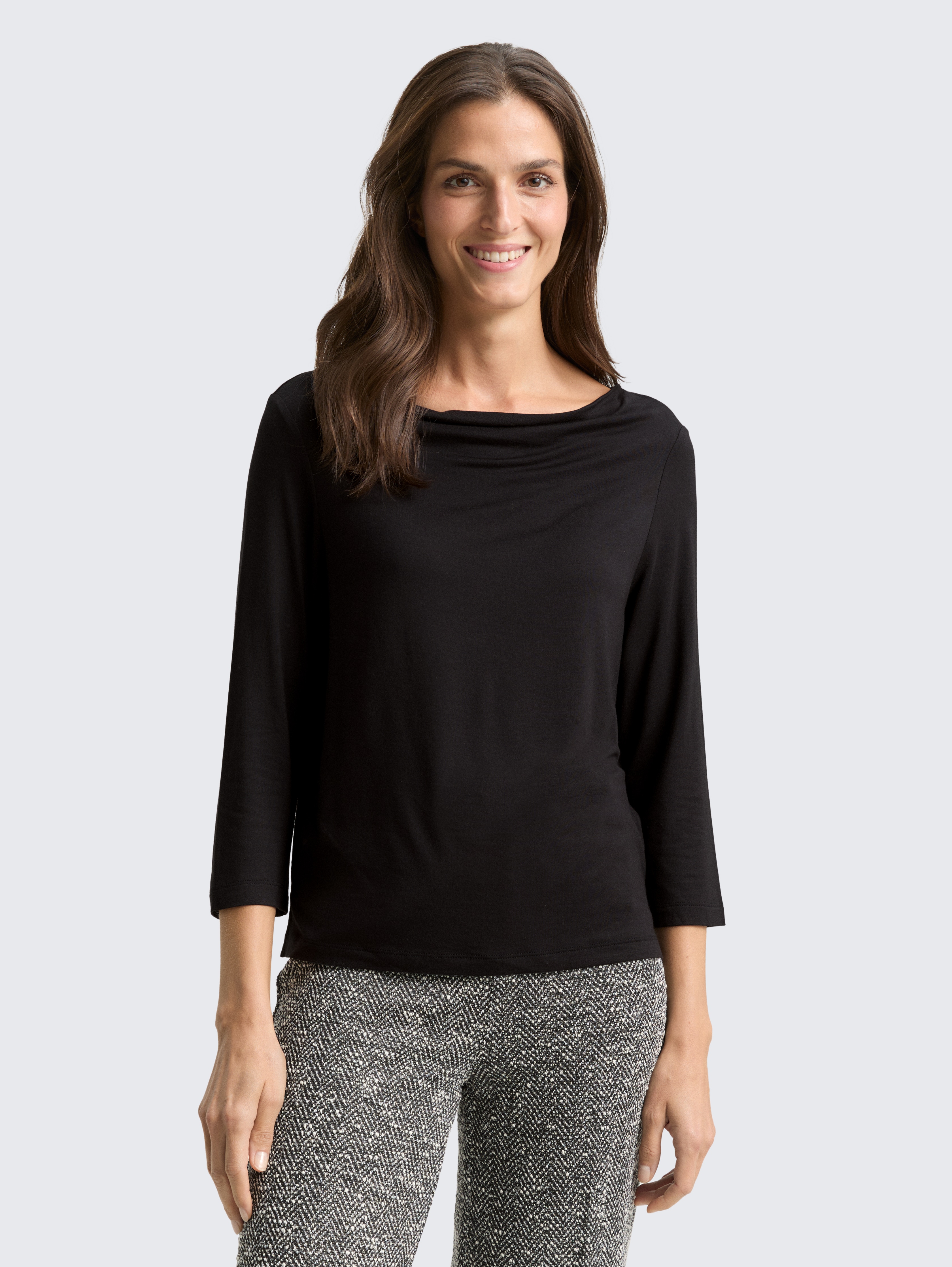 Langarmshirt mit Wasserfallkragen von Women, deep black
