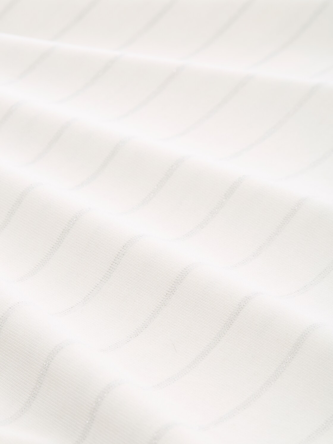 Langarmshirt mit Glitzer-Streifenmuster - white stripe with lurex - Material-Ansicht