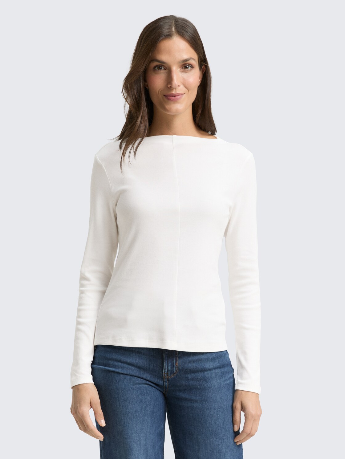 Slim fit long-sleeved shirt - Whisper White - Neckline model front view