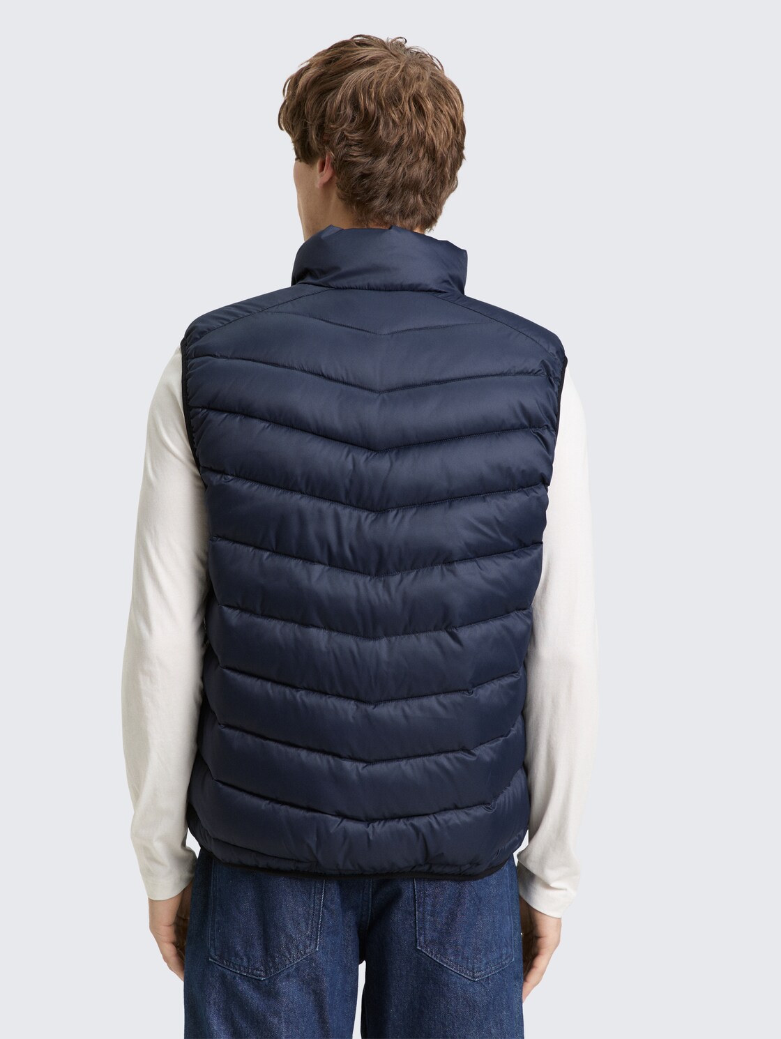 Lightweight Steppweste mit Stehkragen - sky captain blue - Model-Rückansicht