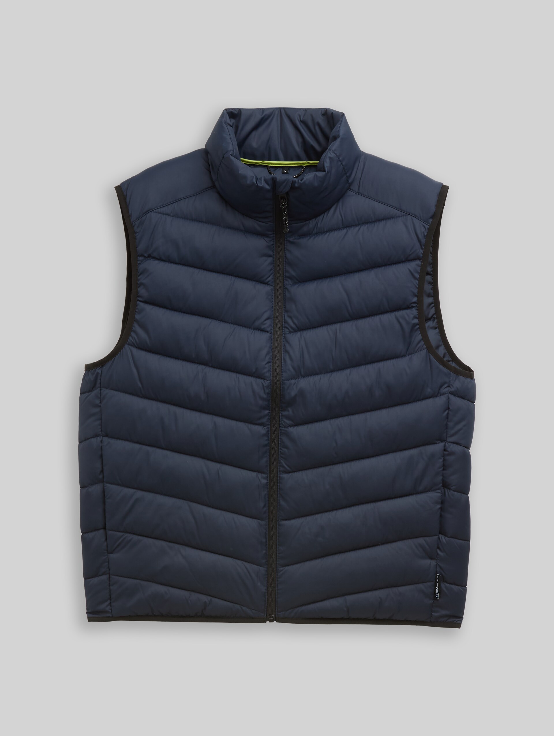 Lightweight quilted waistcoat with stand-up collar - sky captain blue - Front product view