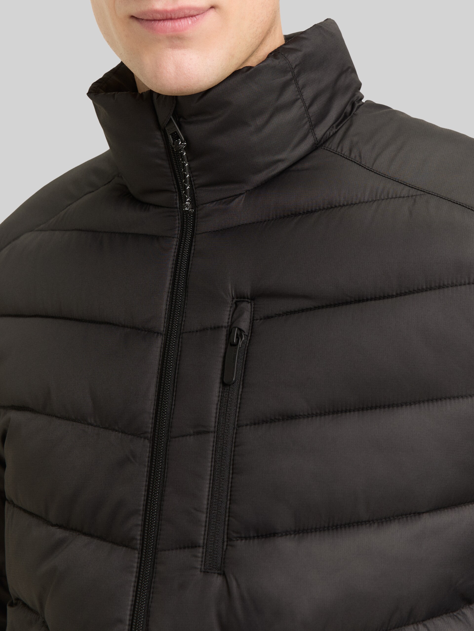 Lightweight quilted jacket with a stand-up collar - Black - Detail model view