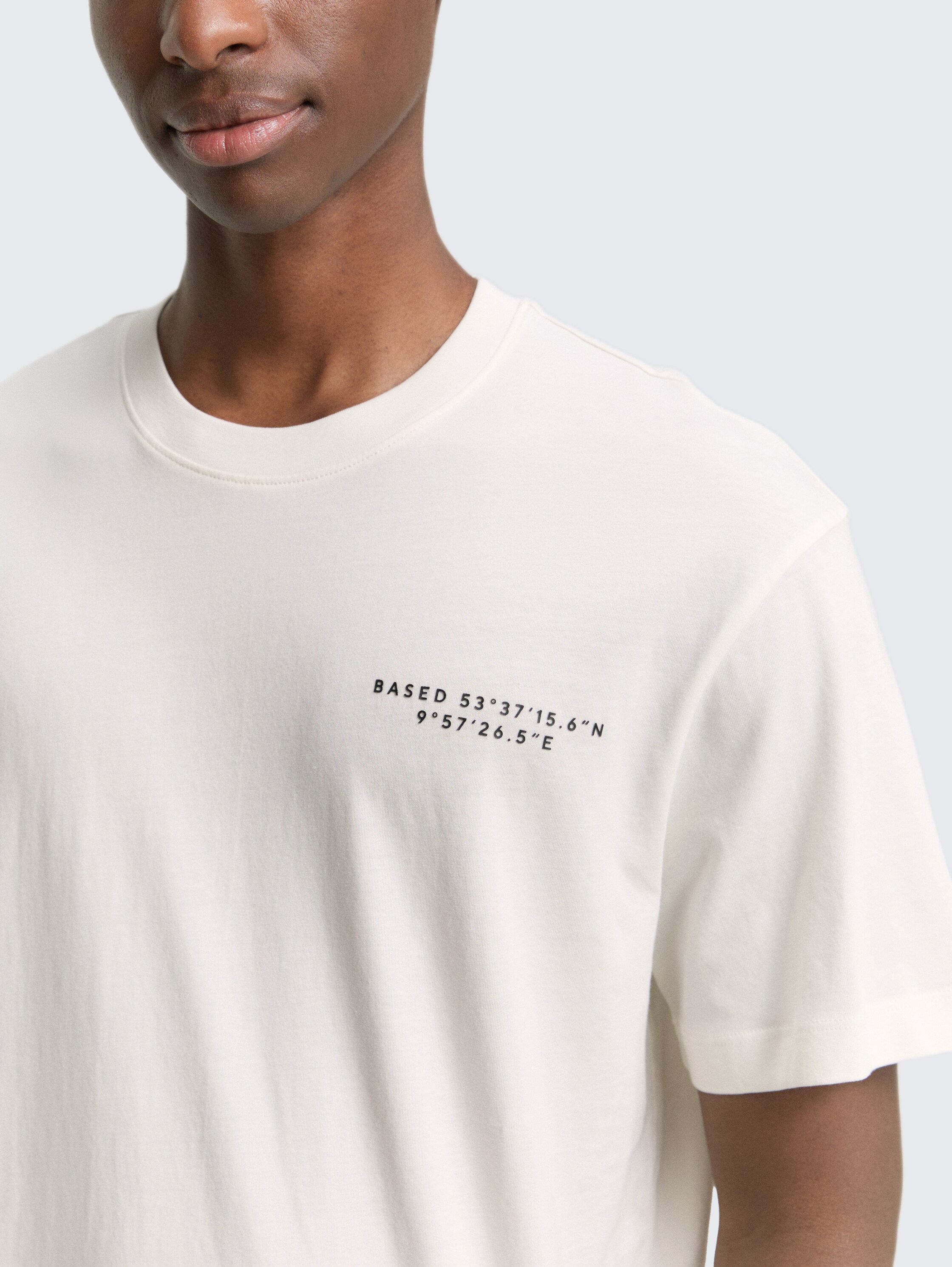 Relaxed Fit T-Shirt mit Print - wool_white - 