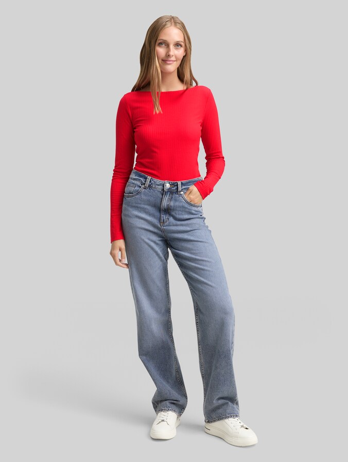 T-shirt à manches longues slim fit avec encolure bateau par Denim Female, brilliant red