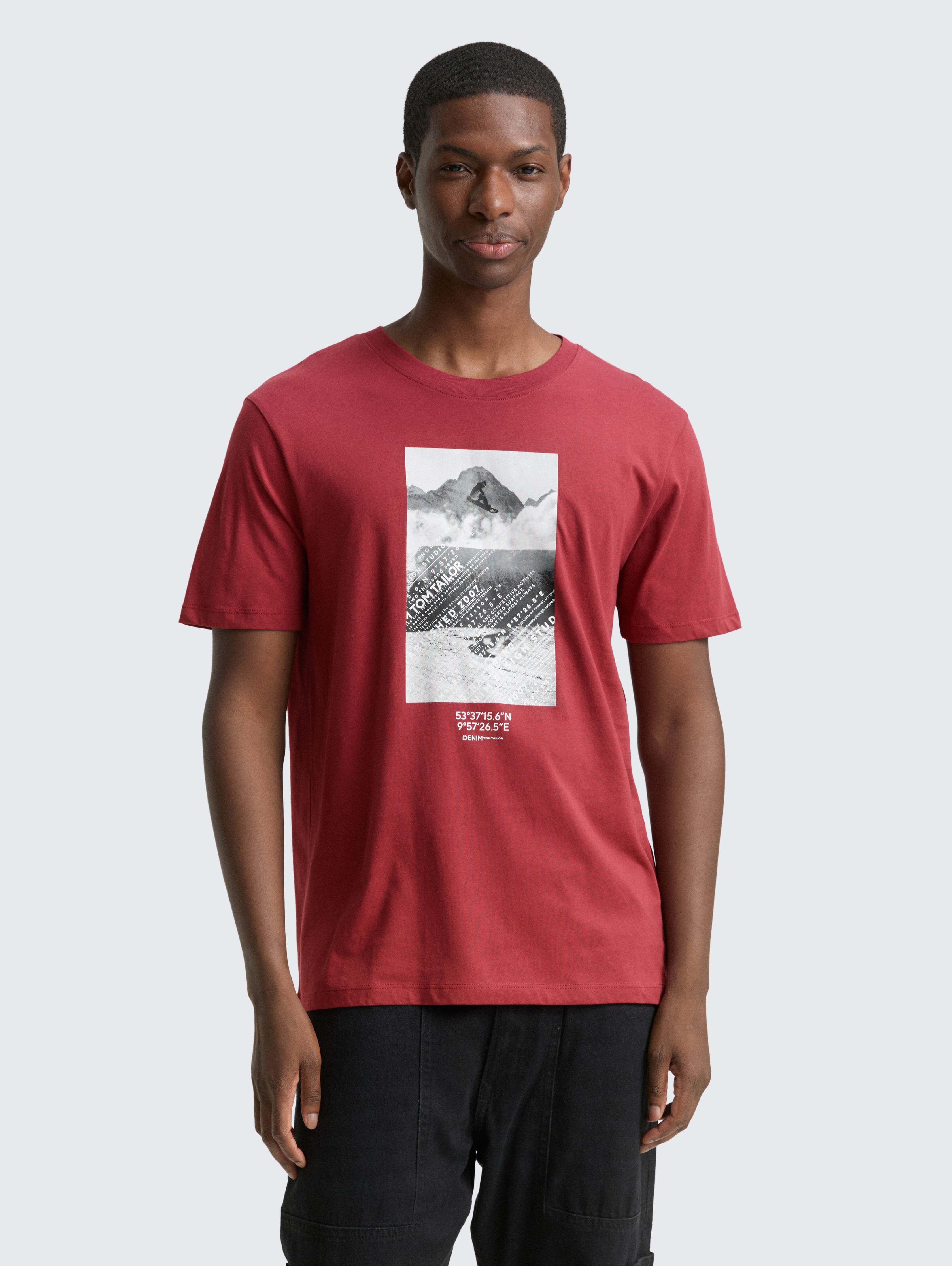 T-Shirt mit Foto-Print von Denim Male, burnt russet