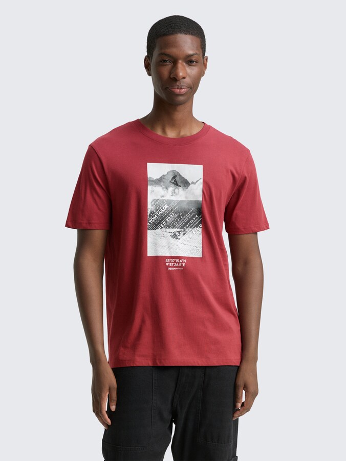 T-Shirt mit Foto-Print von Denim Male, burnt russet