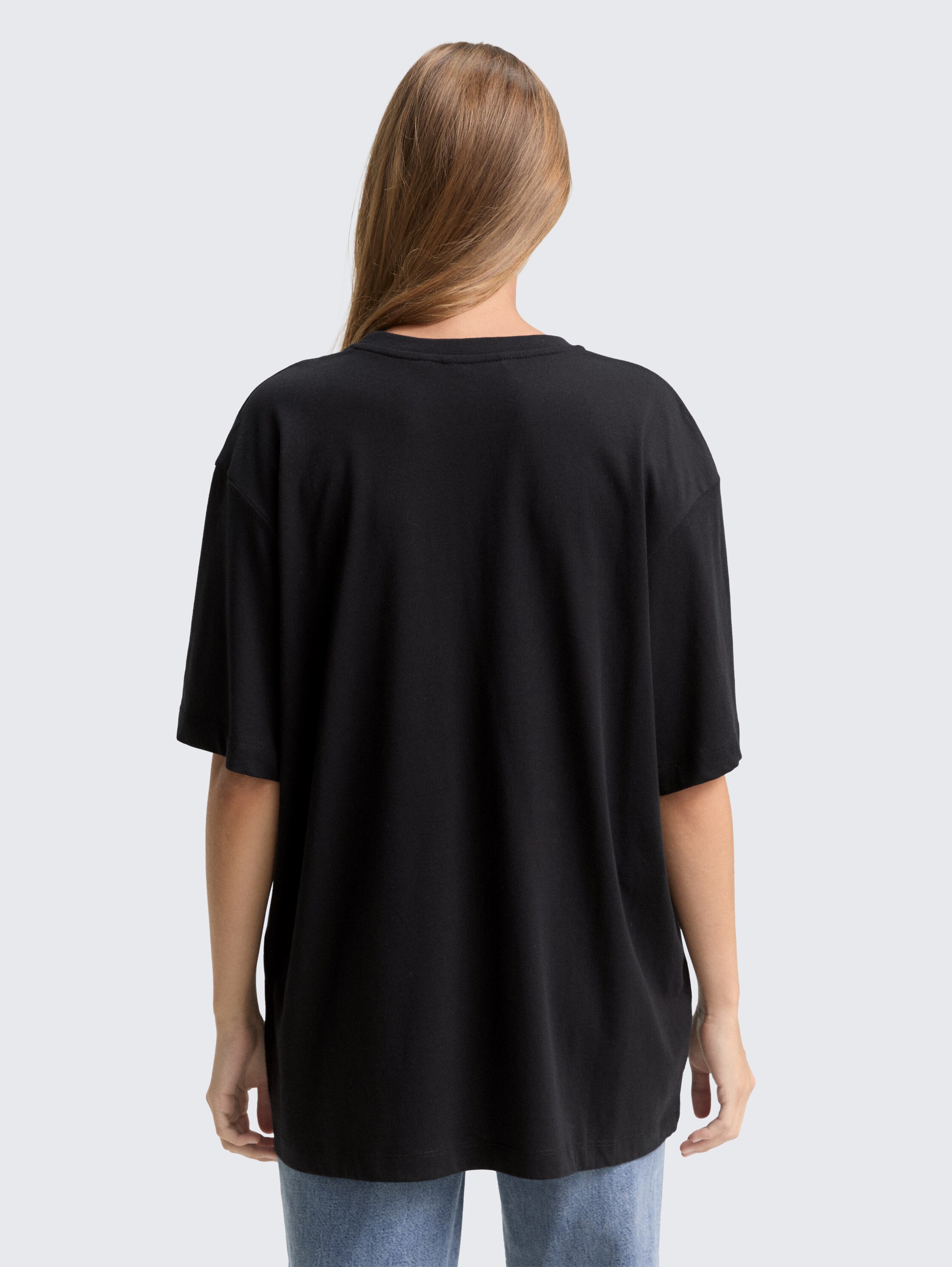Oversize T-Shirt mit Strasssteinen - deep black - Auschnitt Model-Rückansicht