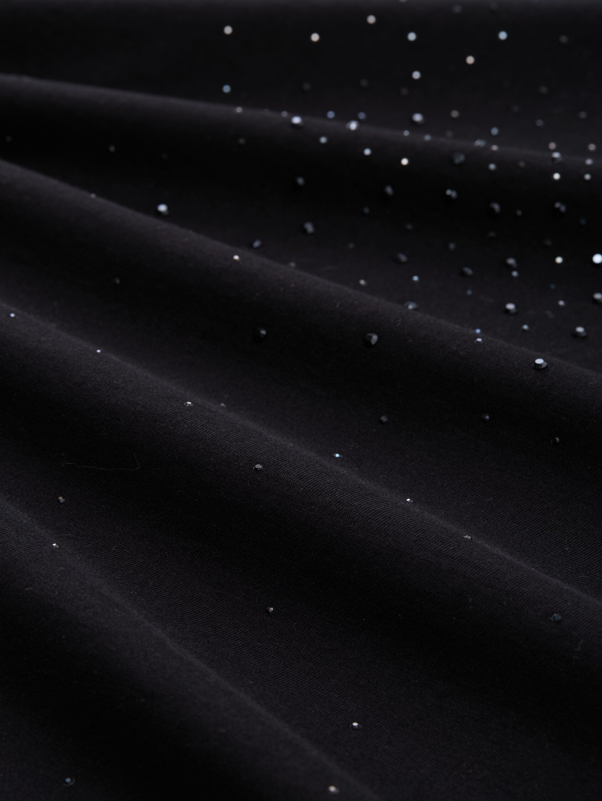 Oversize T-Shirt mit Strasssteinen - deep black - Material-Ansicht
