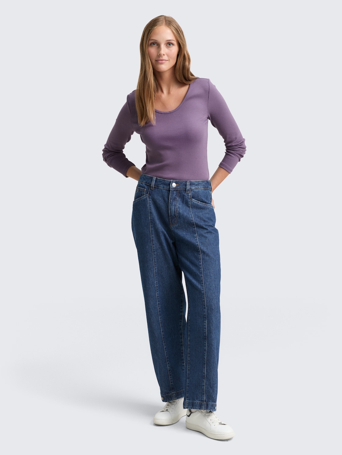 Slim Fit Langarmshirt mit Rippstruktur - Lavender Herb - Model-Vorderansicht