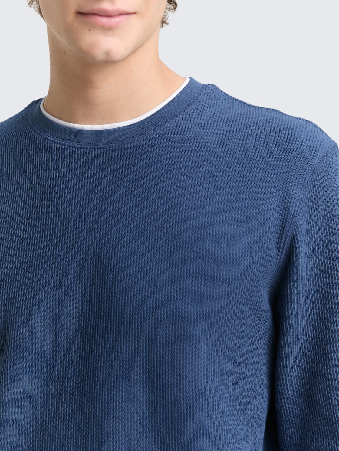 Langarmshirt im 2-in-1-Look - Ocean Night Blue - Detail-Model-Ansicht