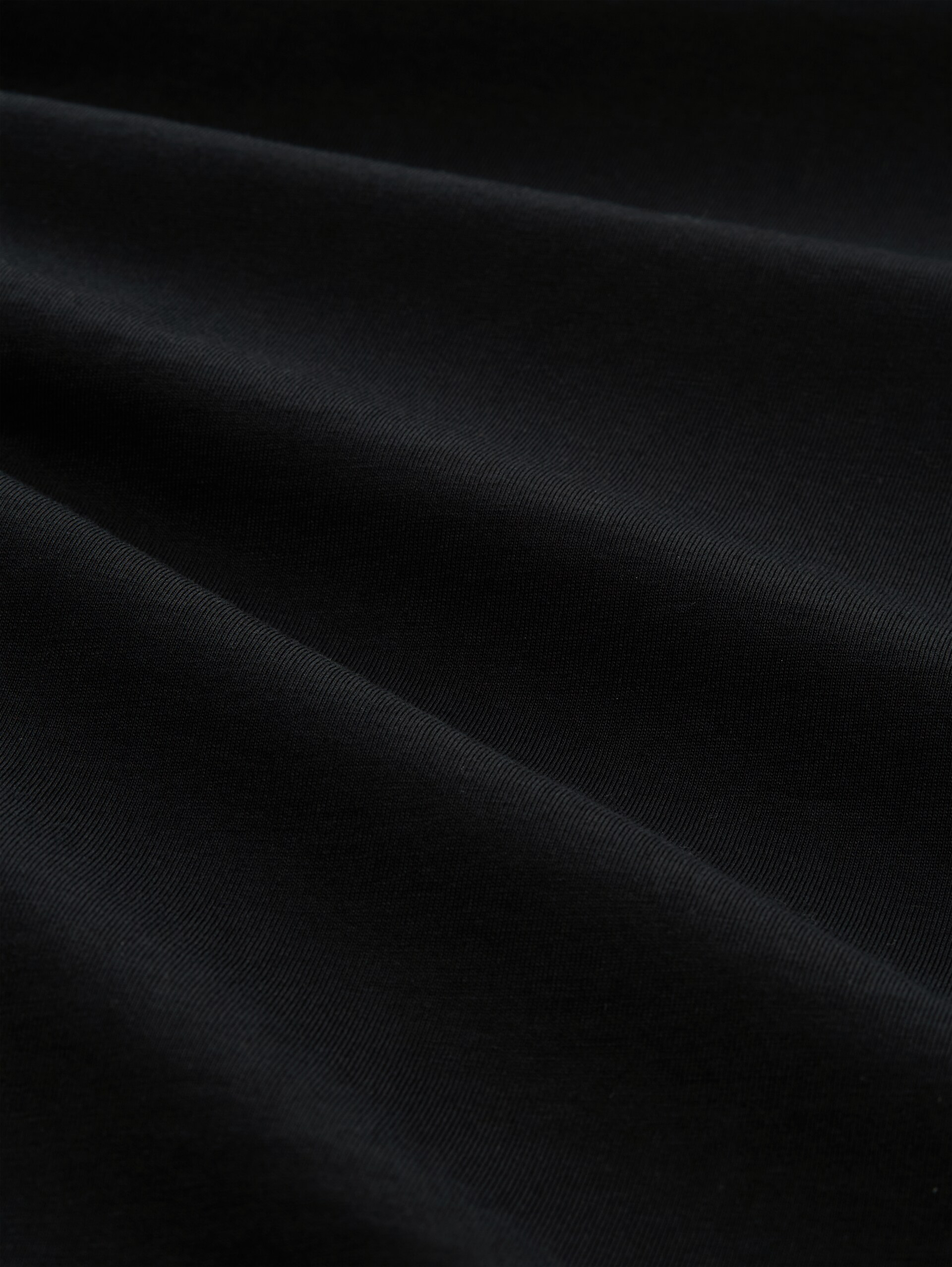 Slim Fit T-Shirt aus Baumwolle - Black - Material-Ansicht