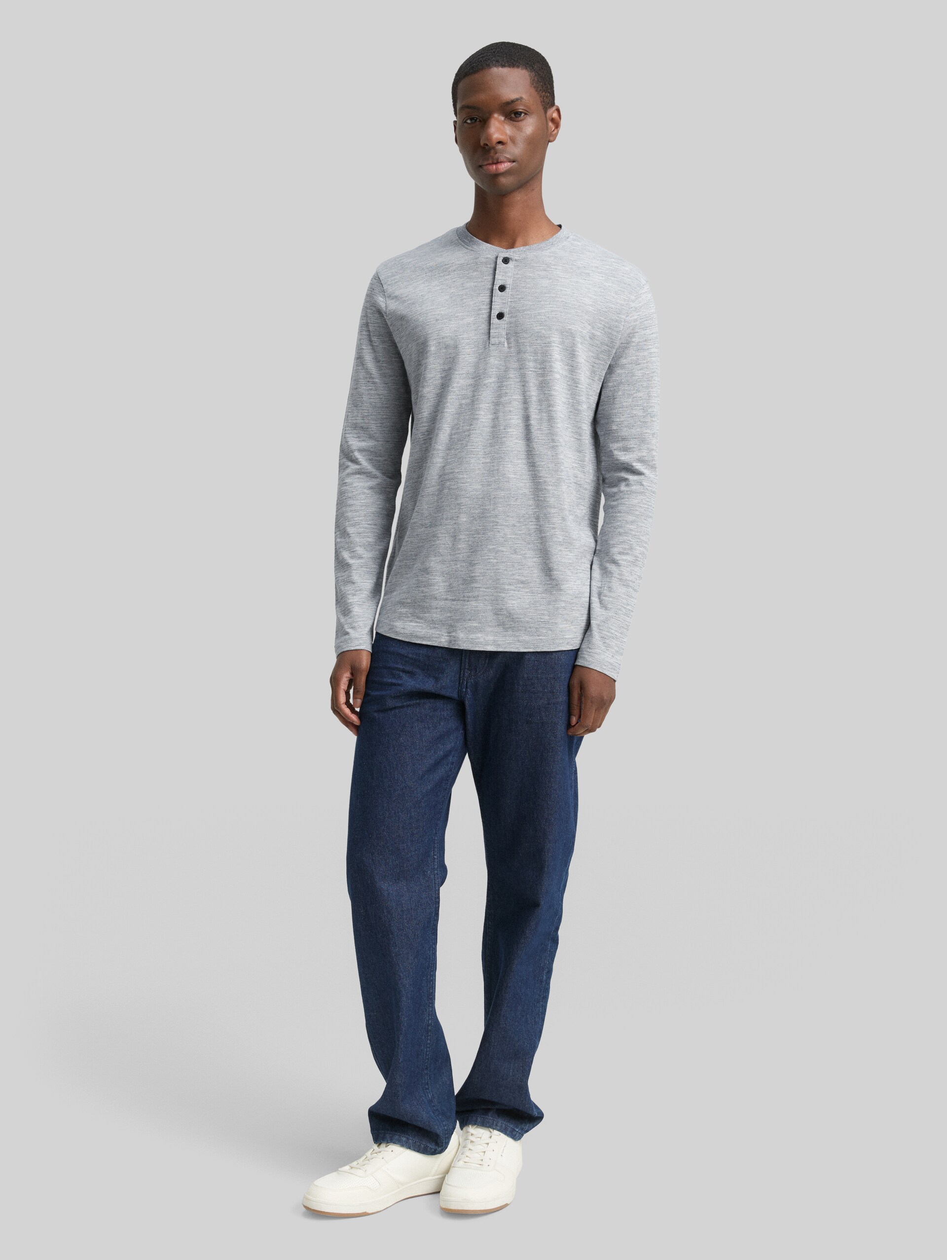 Henley long-sleeved shirt in a melange look - Ocean Night Blue - Model front view