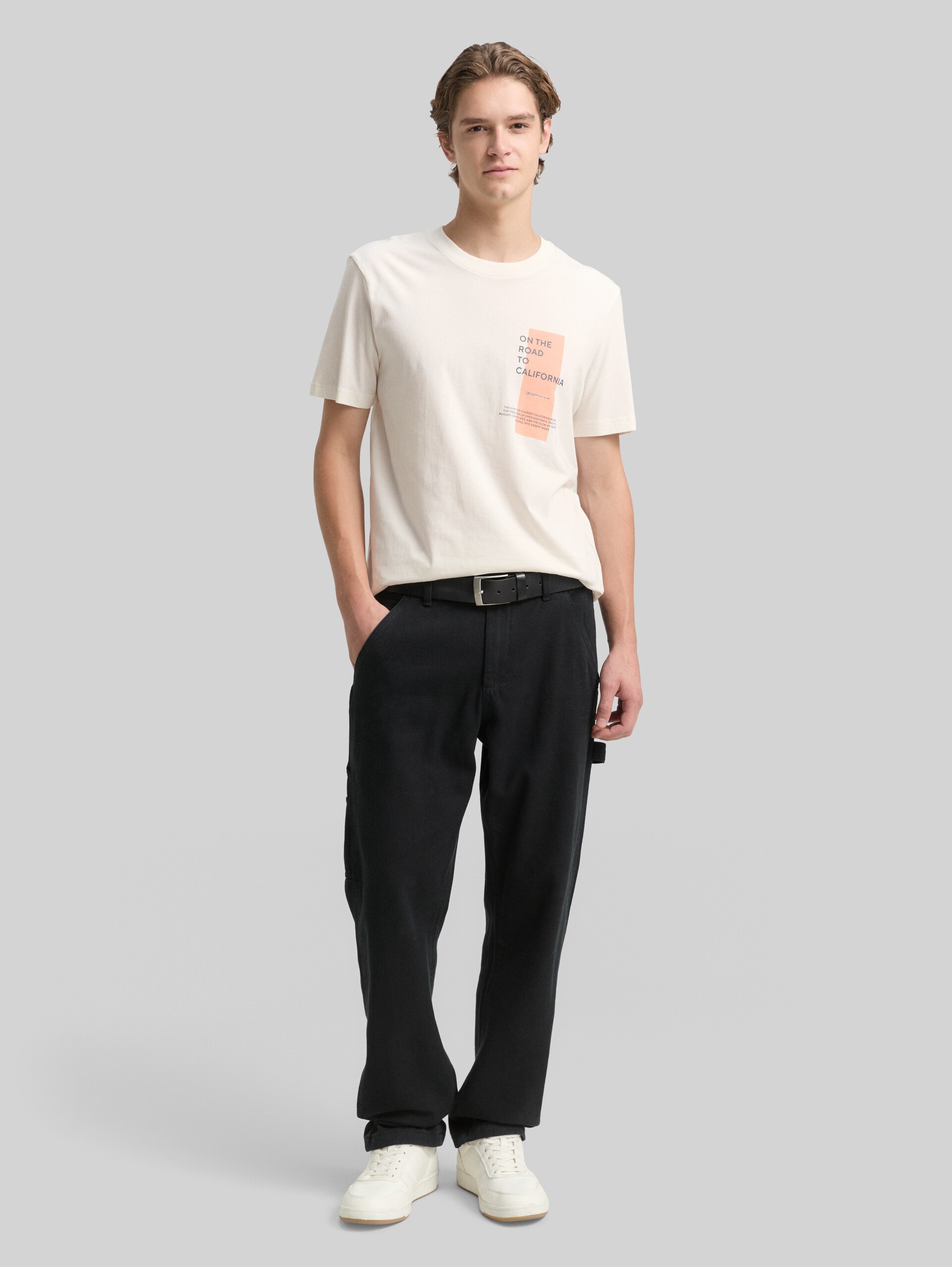 T-shirt with print - Wool White - Model front view