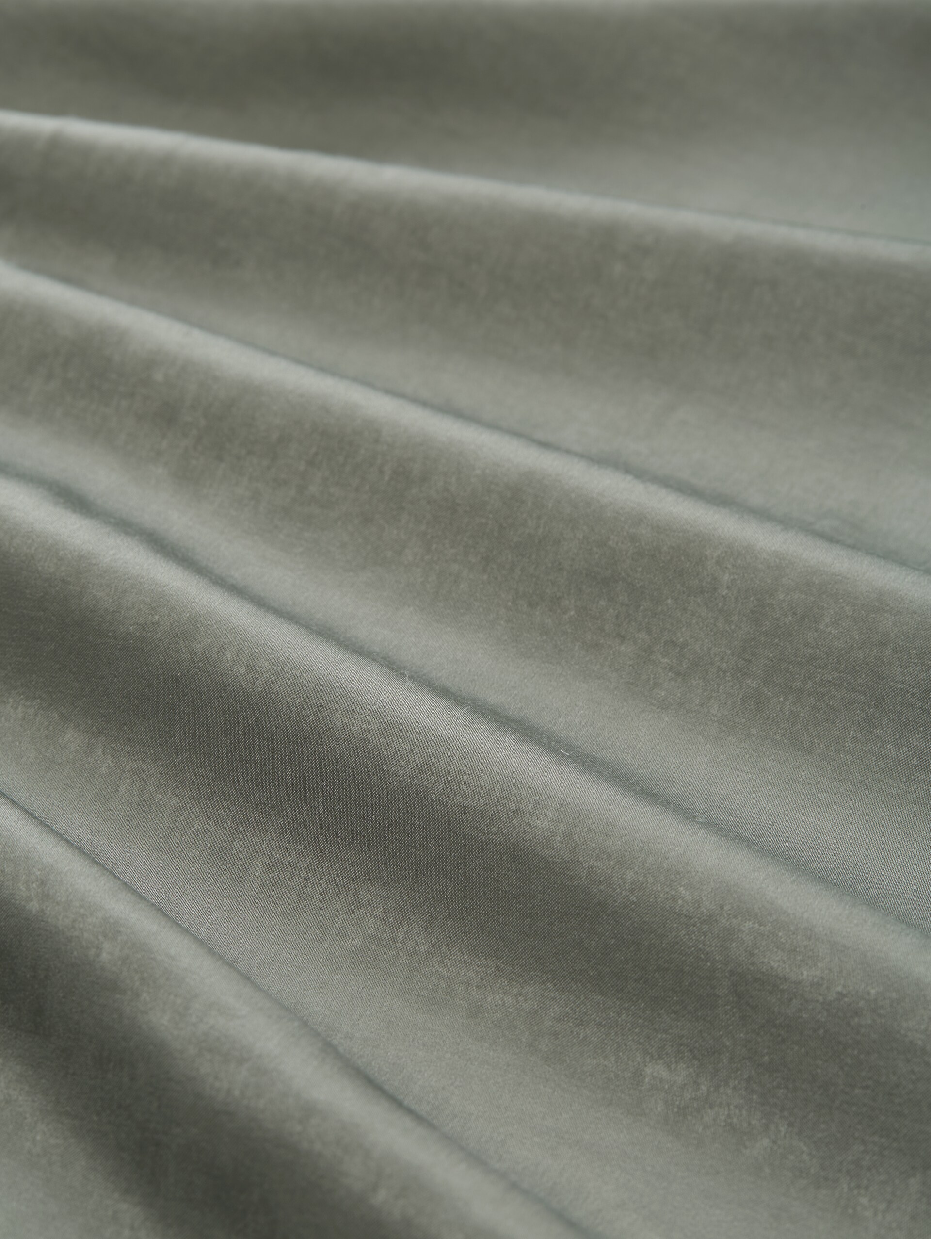 High Waist Satin Midi-Rock - cloudy green - Material-Ansicht
